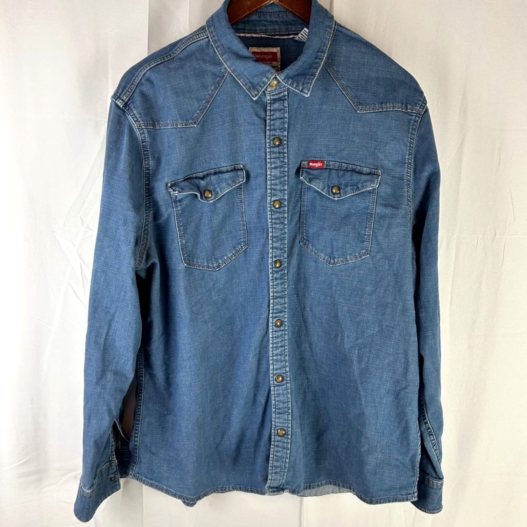 Wrangler Wrangler Western Shirt Mens XL Blue Denim Pearl Snap Long Sleeve Size US XL / EU 56 / 4 - 2 Thumbnail