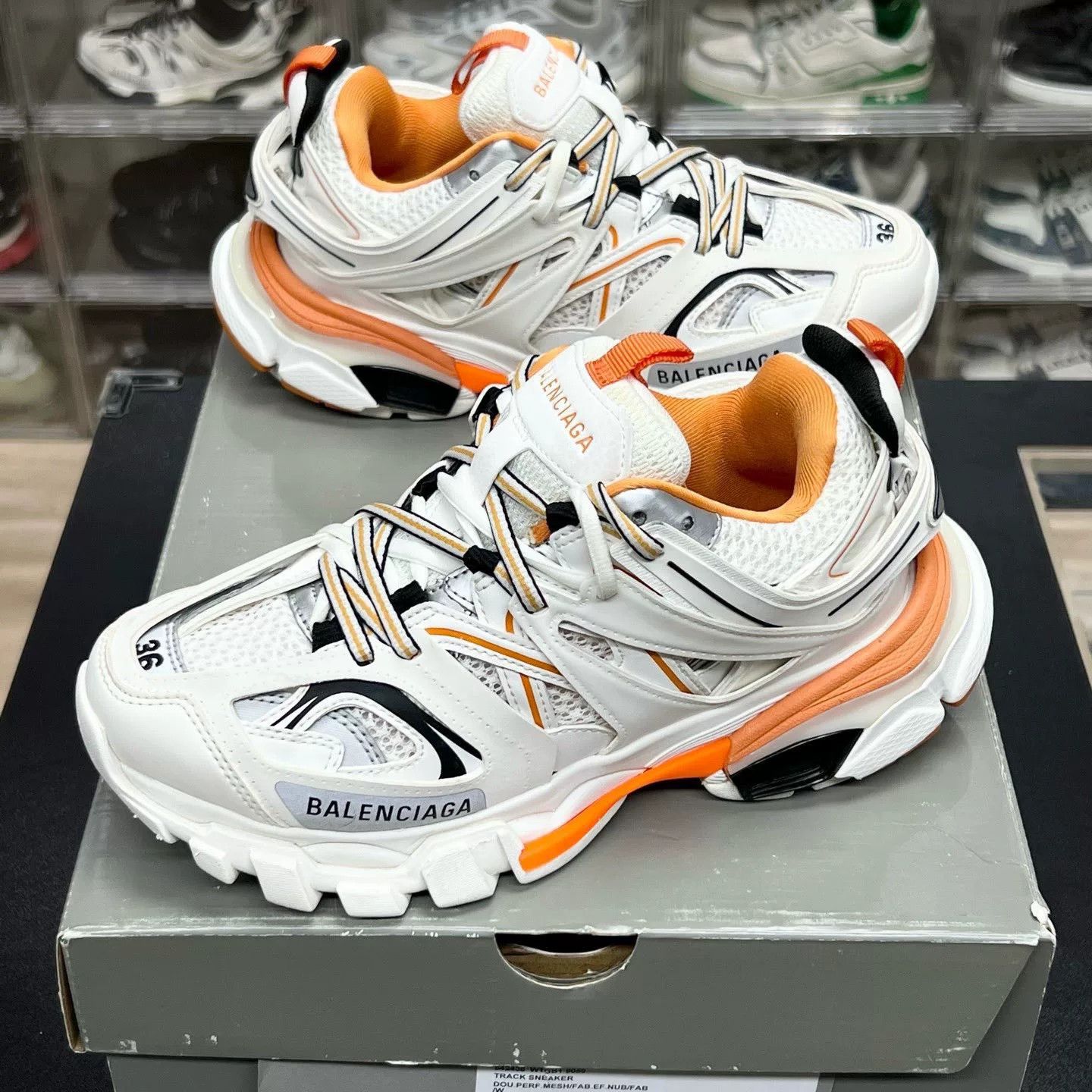 Balenciaga Balenciaga White Designer Casual Size US S / EU 44-46 / 1 - 1 Thumbnail