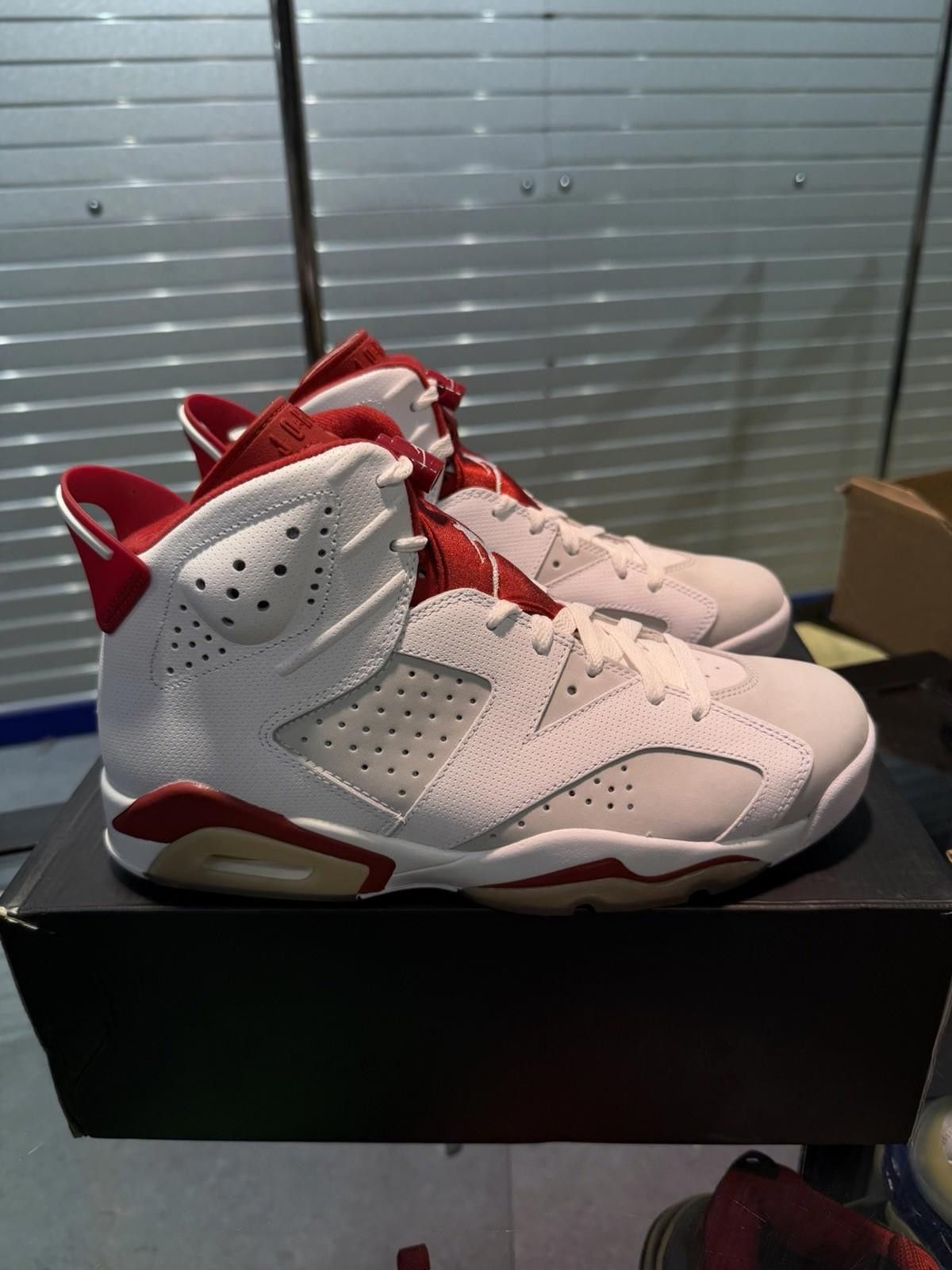 Nike Nike Air Jordan 6 Retro Alternate Hare Shoes Mens Size 10 Size US 10 / EU 43 - 1 Thumbnail