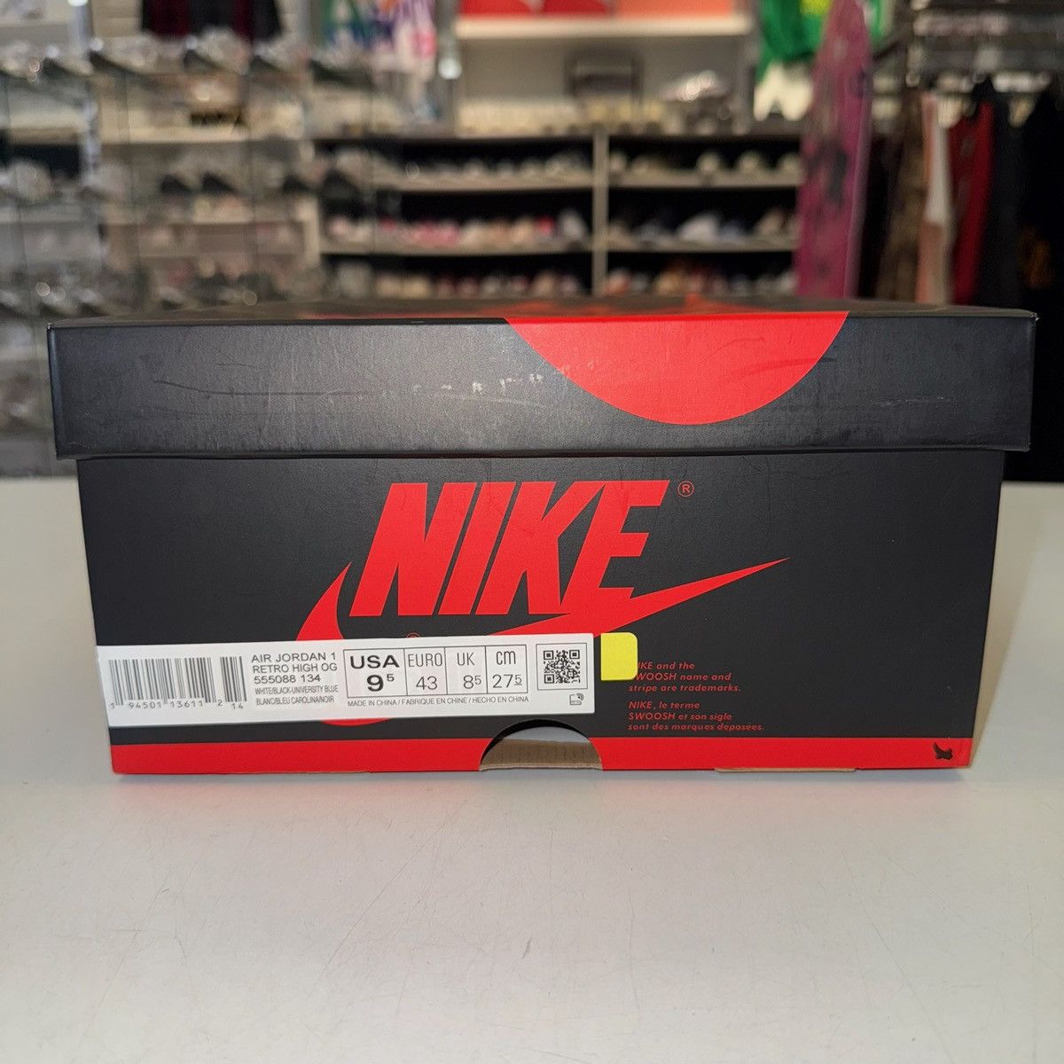 Jordan Brand Size 9.5 - Nike Air Jordan 1 Retro High OG University Blue Size US 9.5 / EU 42-43 - 7 Thumbnail