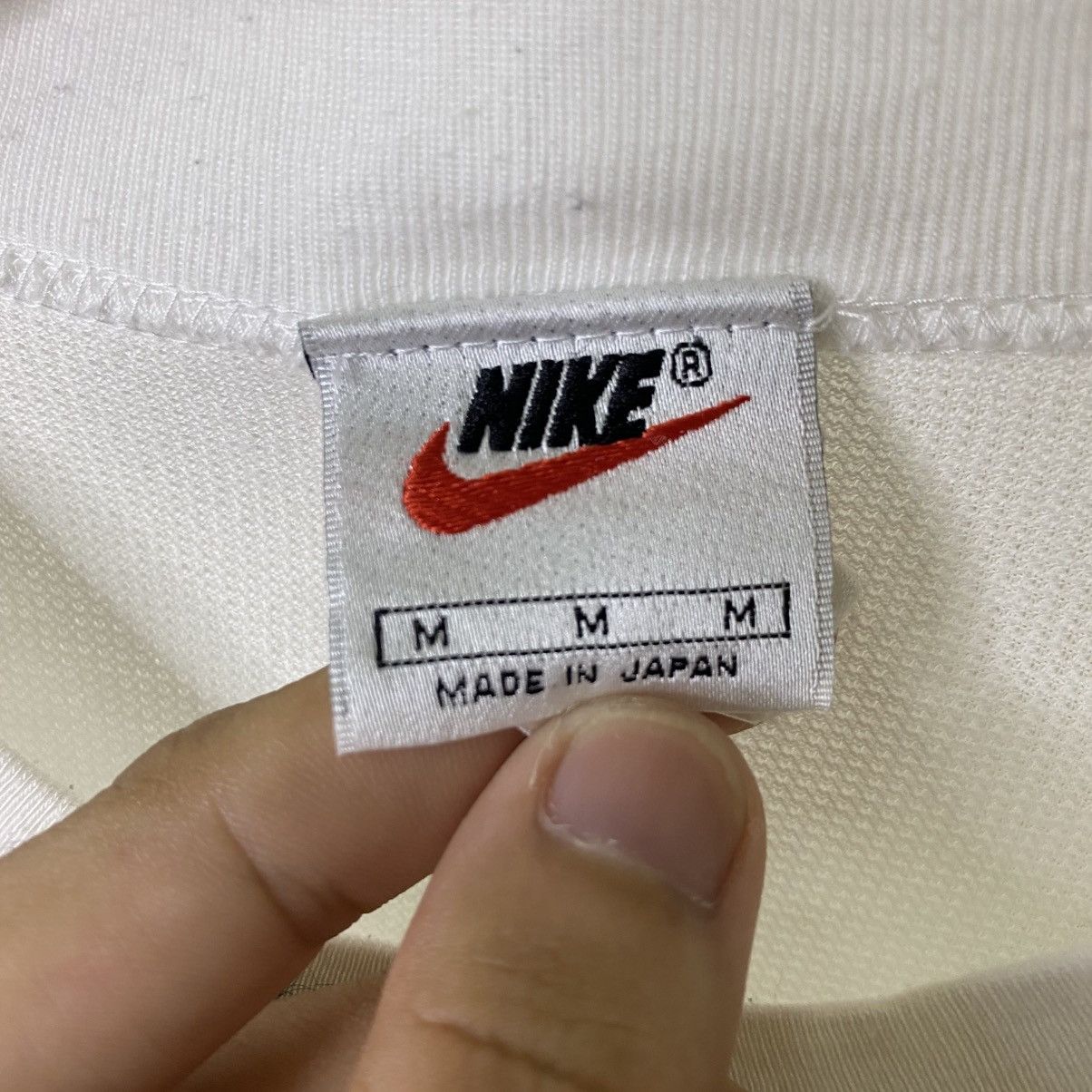 Nike Vintage 1990s Nike Essential Small Swoosh LS T Shirt Size US L / EU 52-54 / 3 - 3 Thumbnail