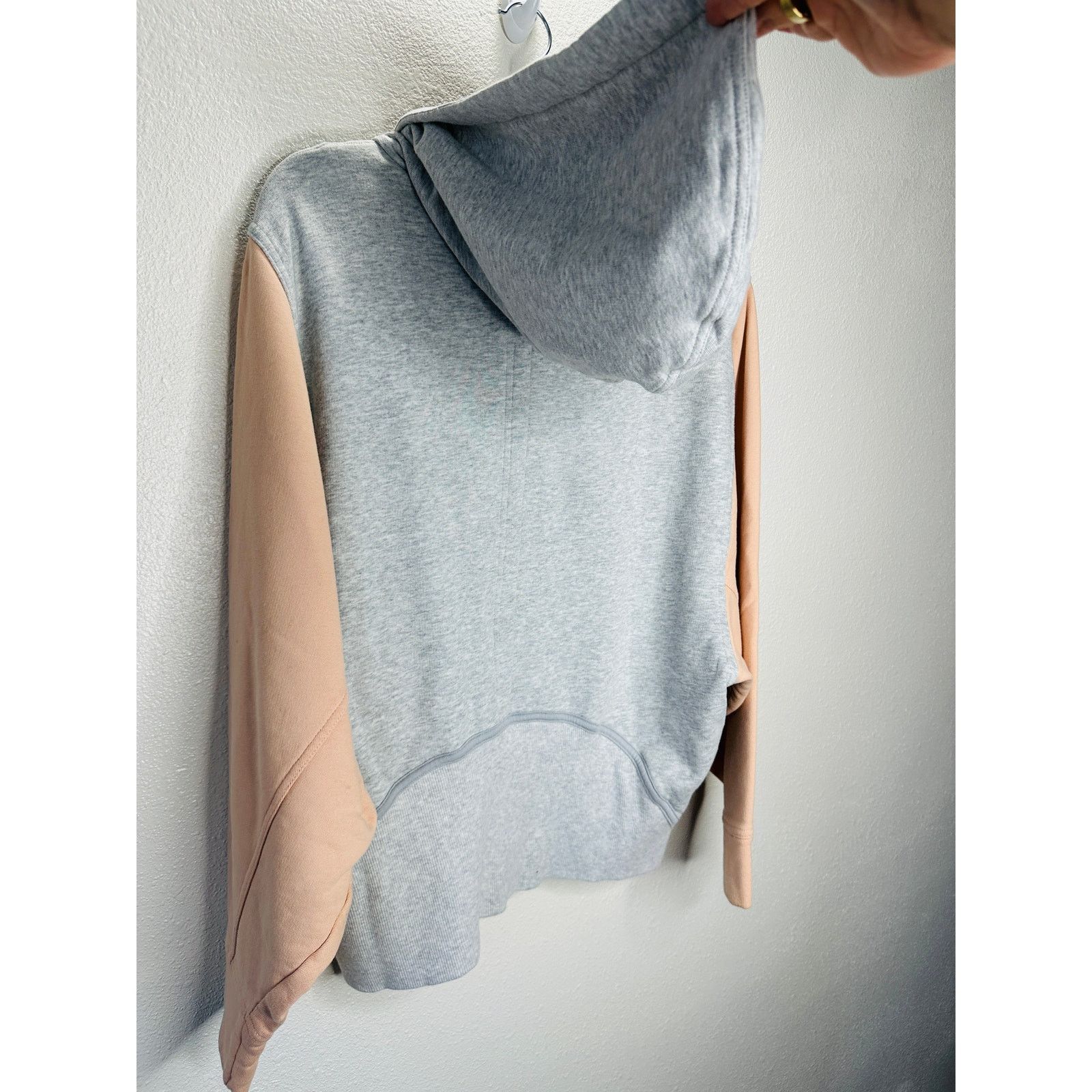 Stella McCartney NWOT Stella McCartney x Adidas Gray Peach Hoodie Sweater L Size L / US 10 / IT 46 - 13 Thumbnail