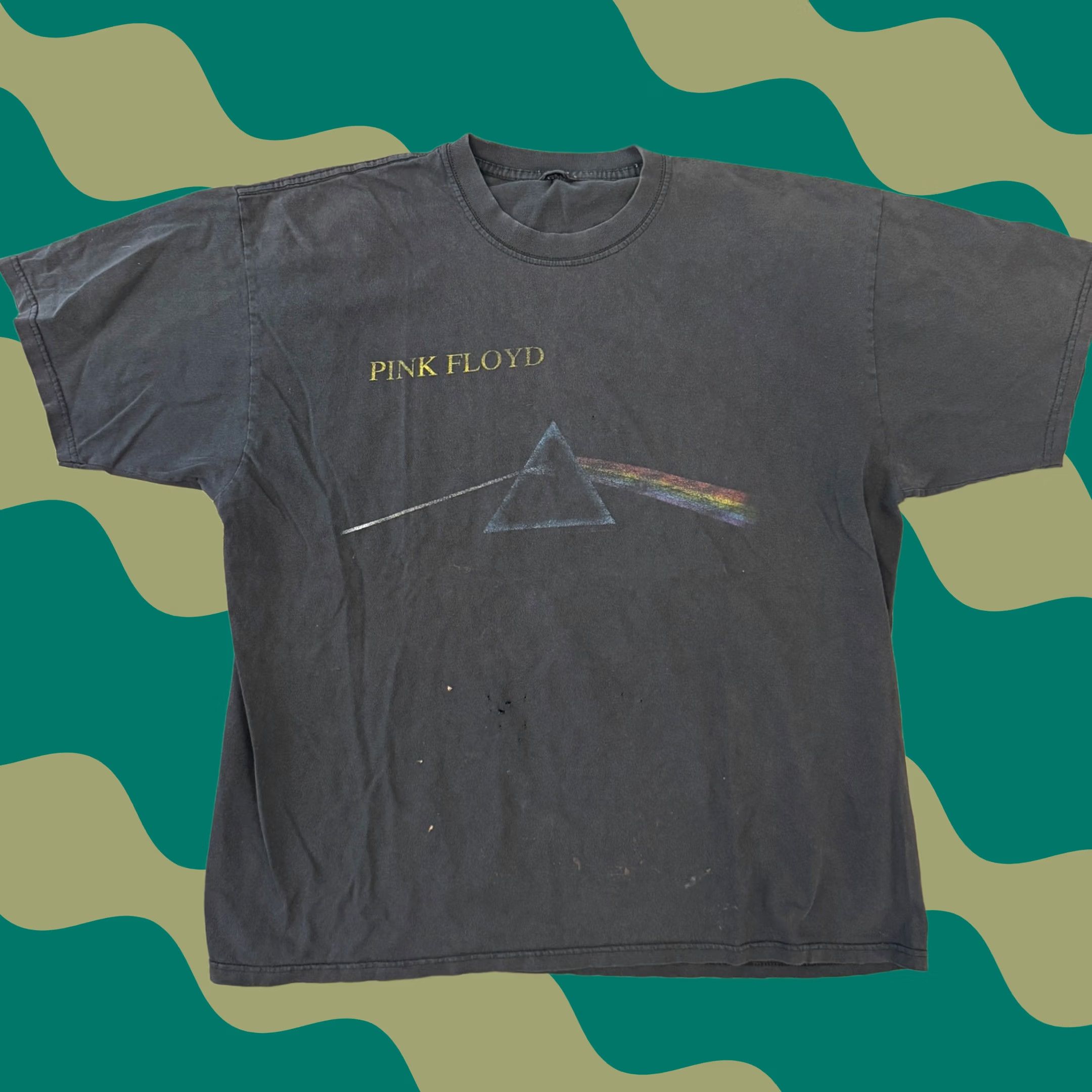 Vintage VINTAGE Pink Floyd Dark Side Of The Moon Black Sun Faded Graphic Tee XL Men Medium? Size US XL / EU 56 / 4 - 1 Thumbnail