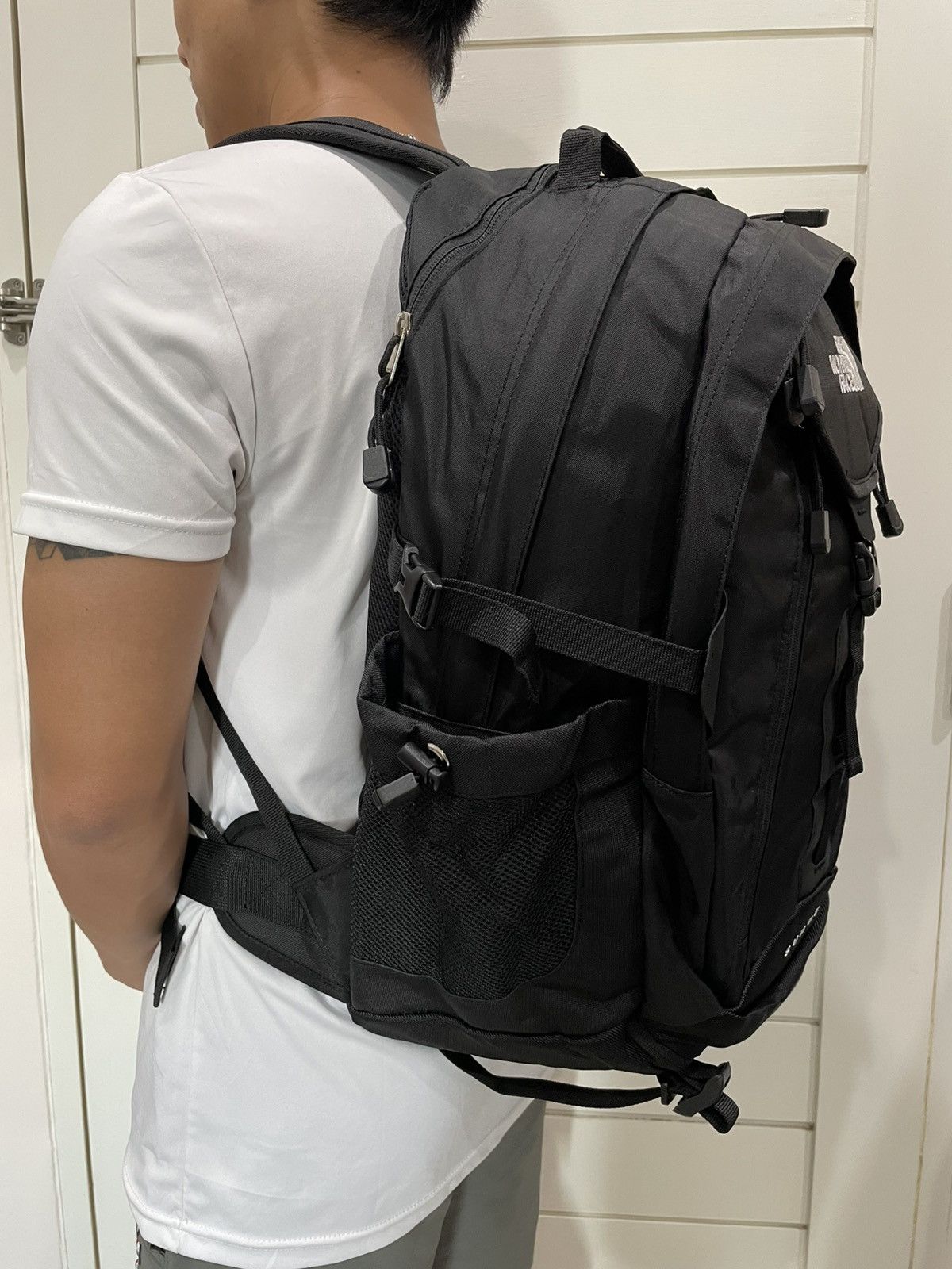 The North Face The North Face Surge 30L Backpack Size ONE SIZE - 8 Thumbnail