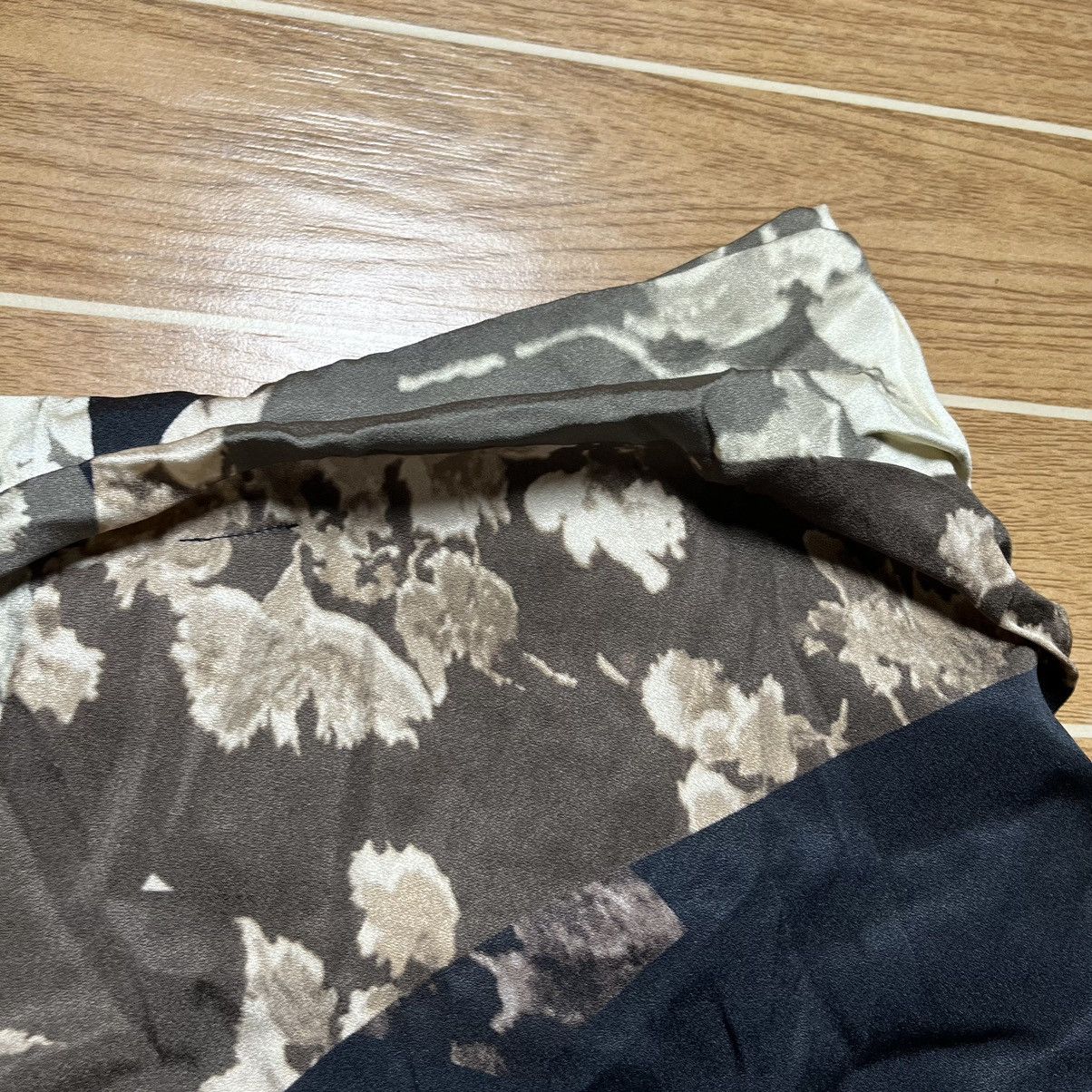 Dries Van Noten Dries Van Noten Flower Art Design Silk Skirt Size 34" / US 12 / IT 48 - 20 Thumbnail