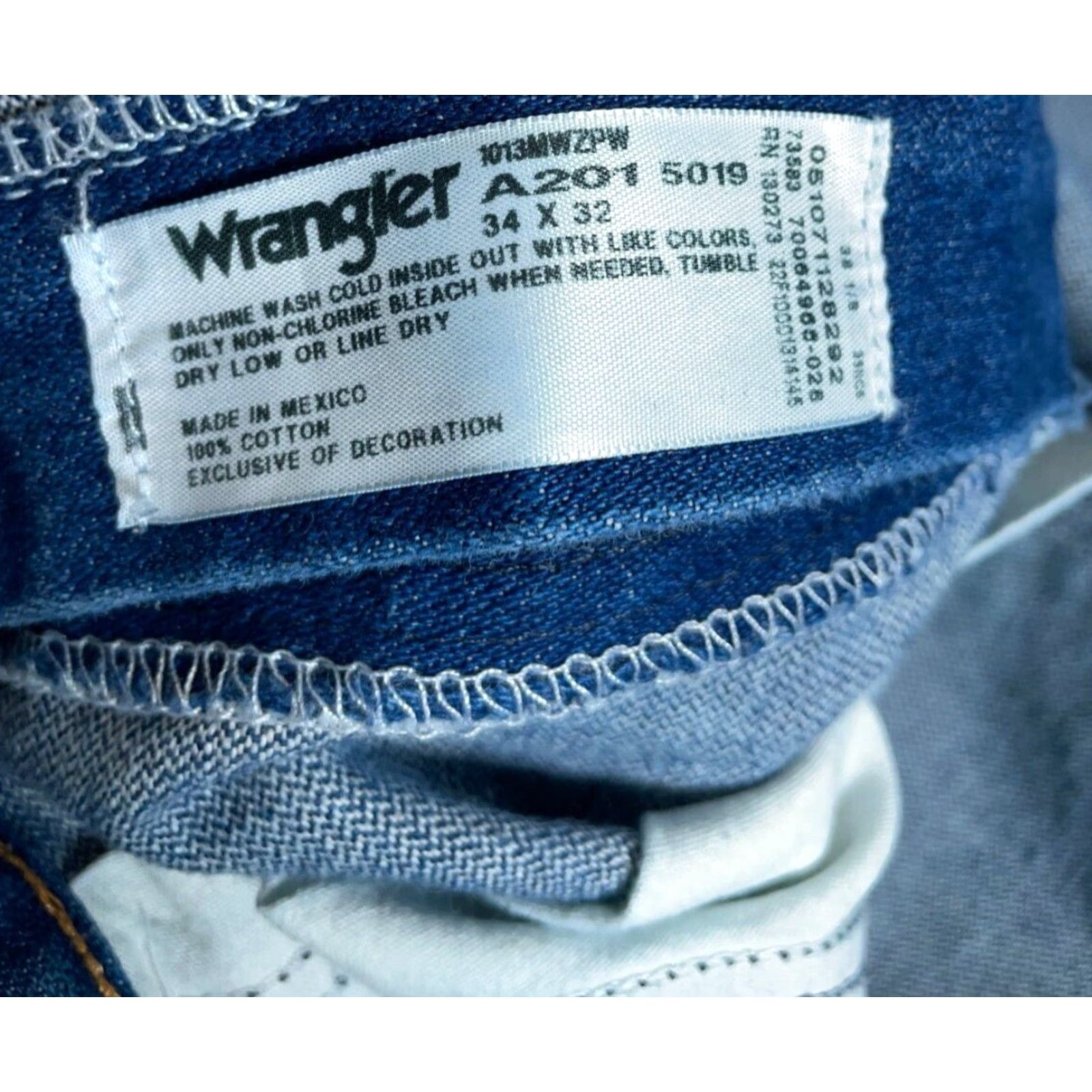 Wrangler VINTAGE Wrangler Cowboy Cut Jeans Men's 34 x 32 Blue Denim 90s Retro Western Regular Fit Size US 34 / EU 50 - 3 Thumbnail