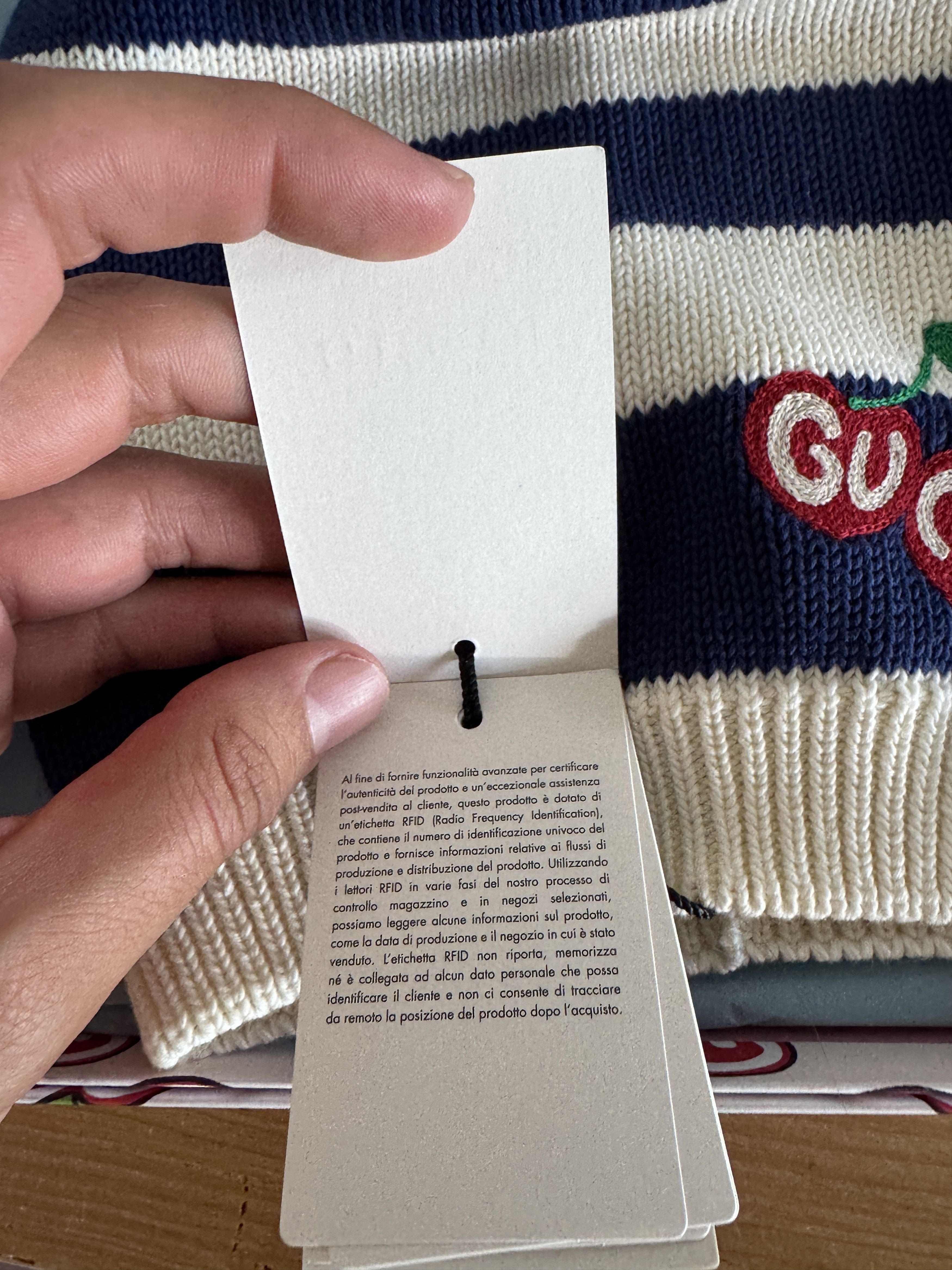 Gucci Cherry Embroidered Stripe Beanie Size ONE SIZE - 8 Thumbnail