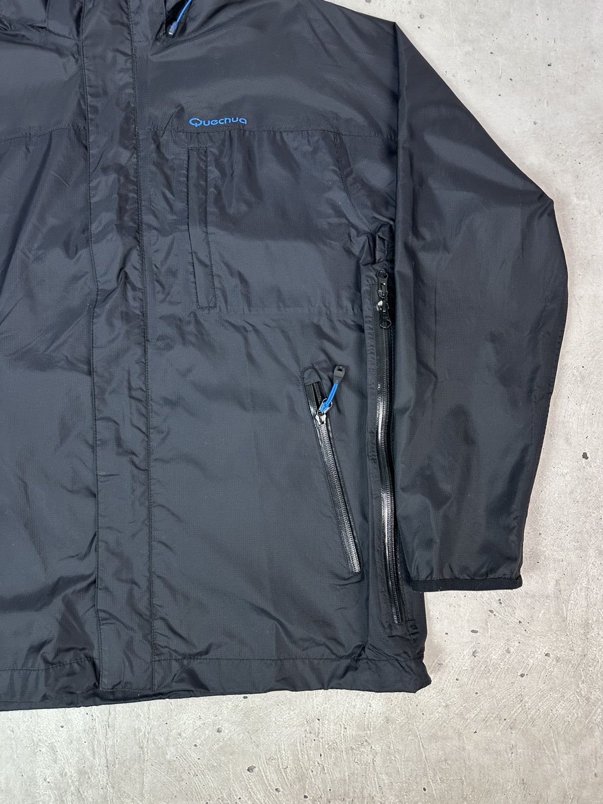 Other Quechua Balck Nylon Men’s Light Membrane Hooded Jacket Size US S / EU 44-46 / 1 - 4 Thumbnail