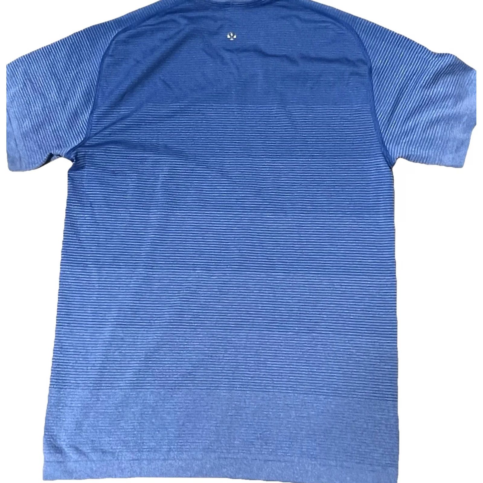 Lululemon Lululemon T-Shirt Men’s Medium Blue Realize Your Goals Short Sleeve Logo Shirt Mens Regular Blue Logo Realize Your Goals T-Shirt Size US M / EU 48-50 / 2 - 4 Thumbnail