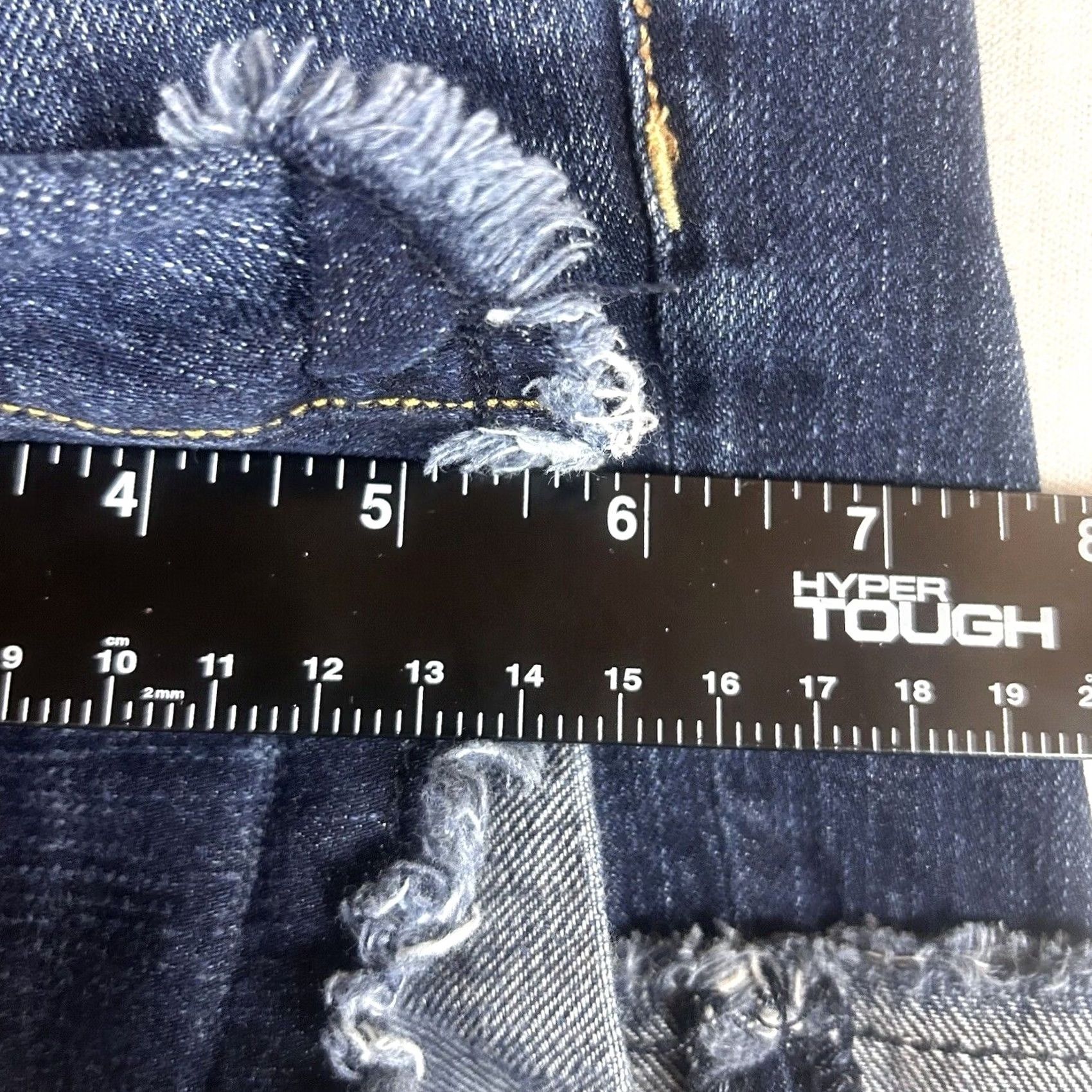 American Eagle Outfitters American Eagle Outfitters Blue Festival Cut-Off Shorts 5" Inseam Womens Size 0 Jeans Shorts Cheeky Vintage No-N/A Size 25" / US 0 / IT 36 - 7 Thumbnail