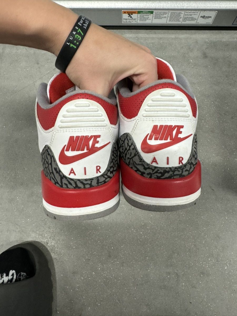 Jordan Brand Used Jordan 3 “Fire Red” Size 8.5 Size US 8.5 / EU 41-42 - 4 Thumbnail