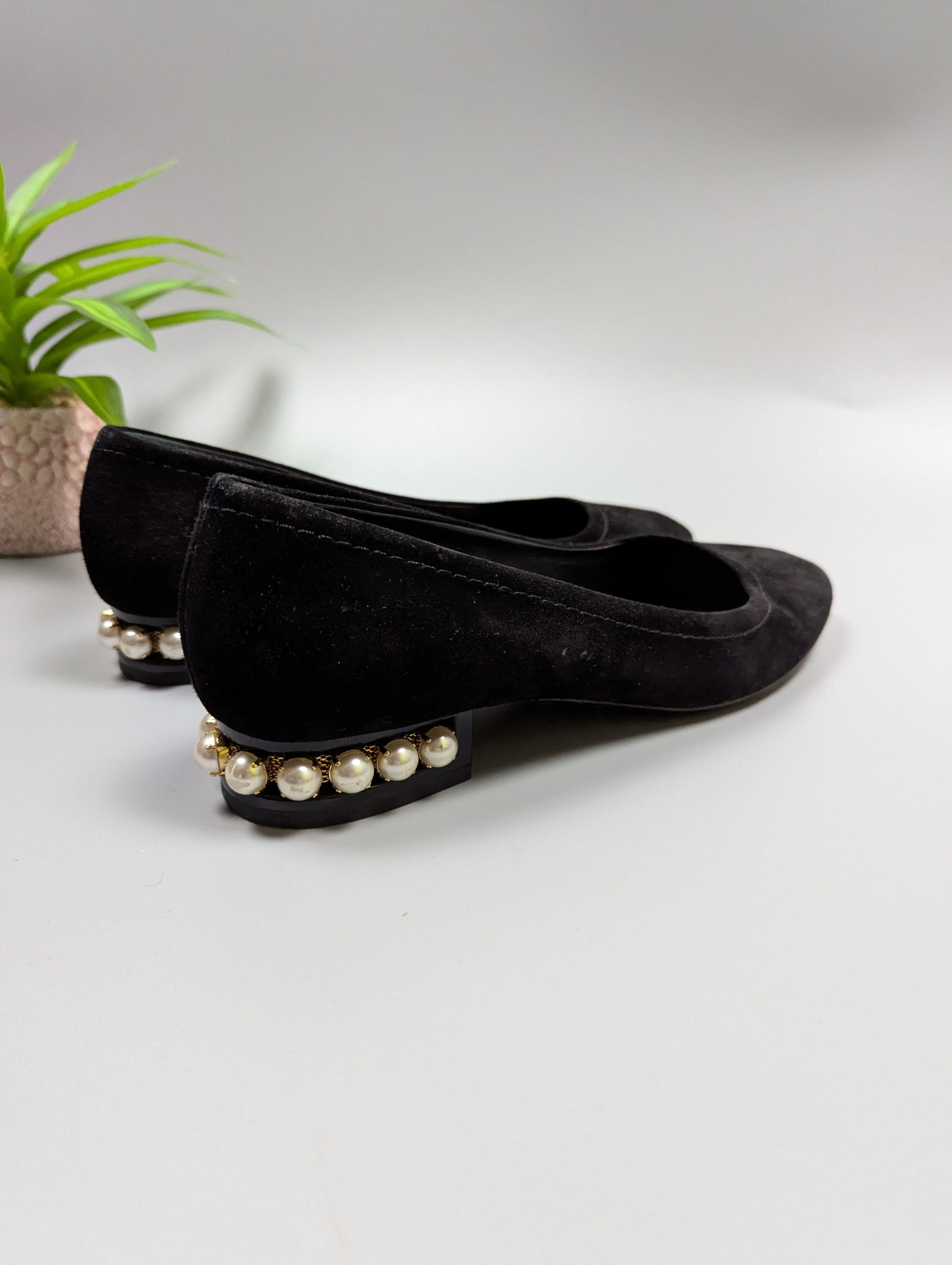 Vintage Konstantin Starke Vintage Black Suede Pumps Pearl Block Heel Size US 8.5 / IT 38.5 - 10 Thumbnail