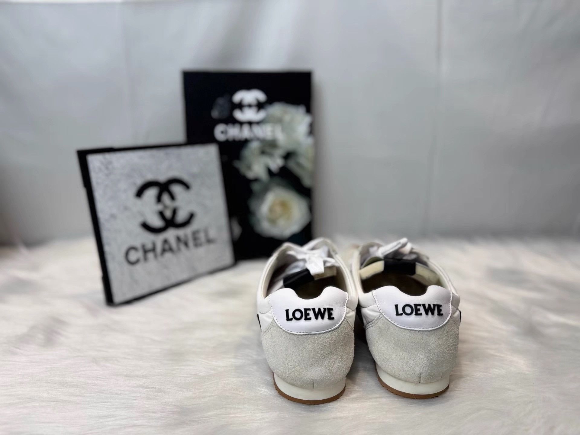 Loewe Loewe Ballet Runner 2.0 Black & White Trainer K36 Size US 7 / EU 40 - 3 Thumbnail