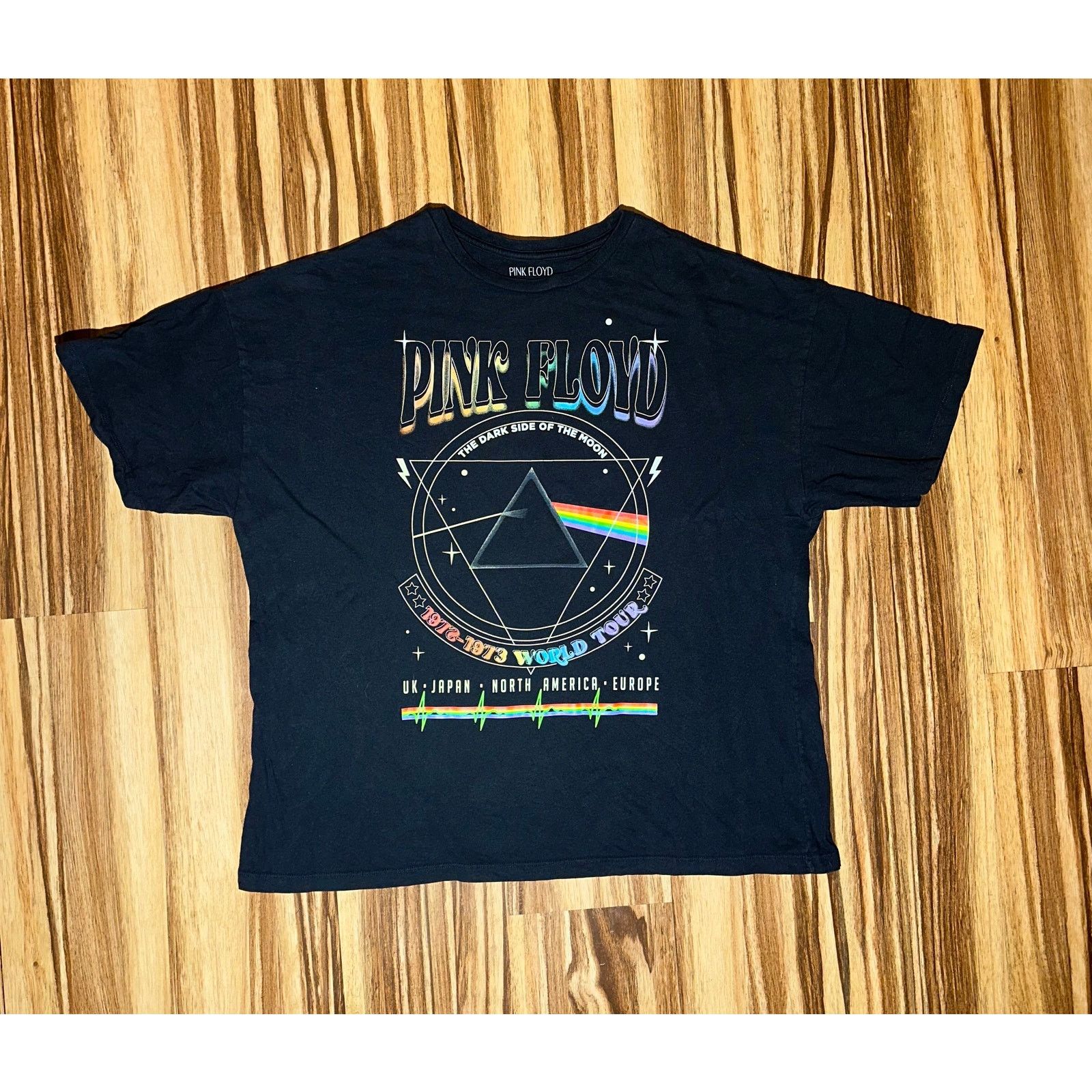 Pink Floyd Pink Floyd The Dark Side Of The Moon 72-73 world tour Size L Size US L / EU 52-54 / 3 - 2 Thumbnail