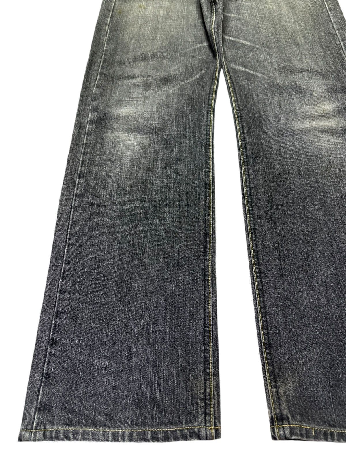 Paul Smith × Vintage Vintage Paul Smith Faded Wash Loose Fit Jeans Size US 32 / EU 48 - 6 Thumbnail