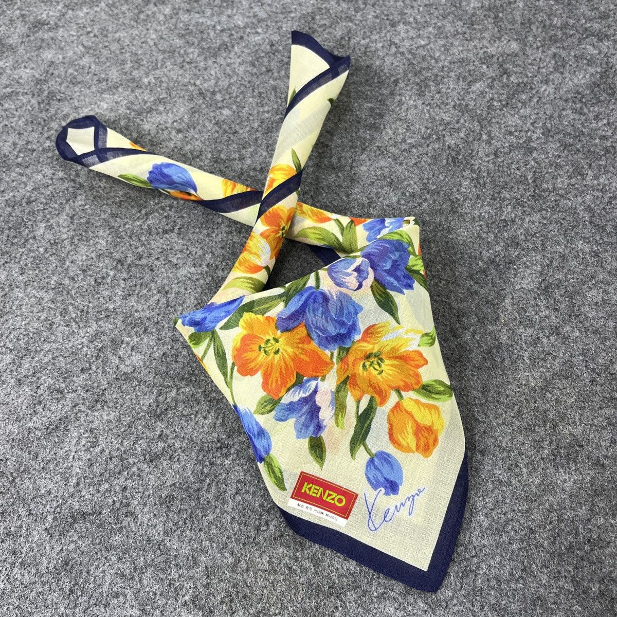 Kenzo × Vintage Kenzo Handkerchief / Bandana / Neckerchief B735 Size ONE SIZE - 7 Thumbnail