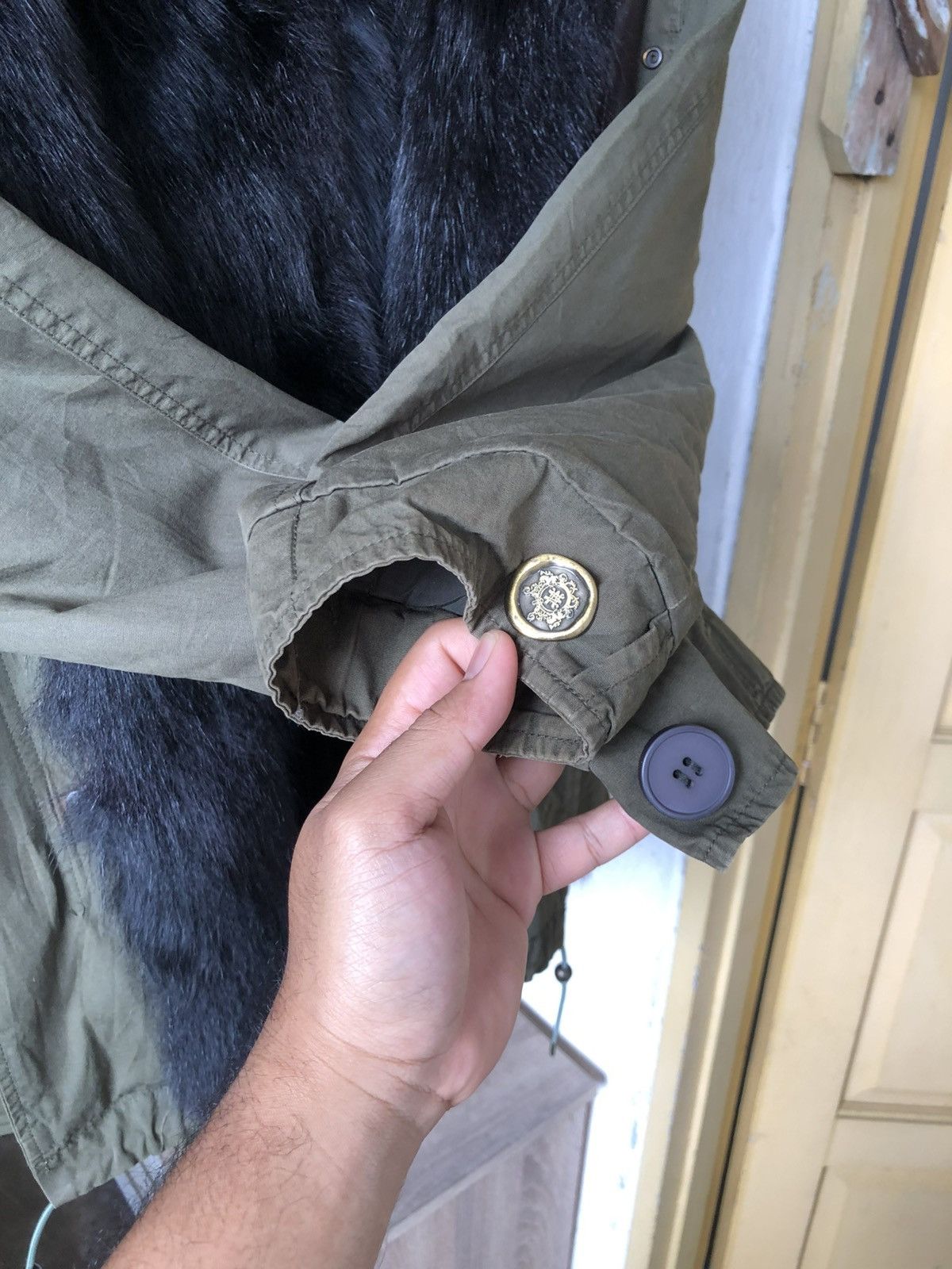 MR & MRS ITALY On Fire🔥 Mr & Mrs Italy Kayote Fur Army Green Parka Jacket Size XXS / US 00 / IT 34 - 8 Thumbnail