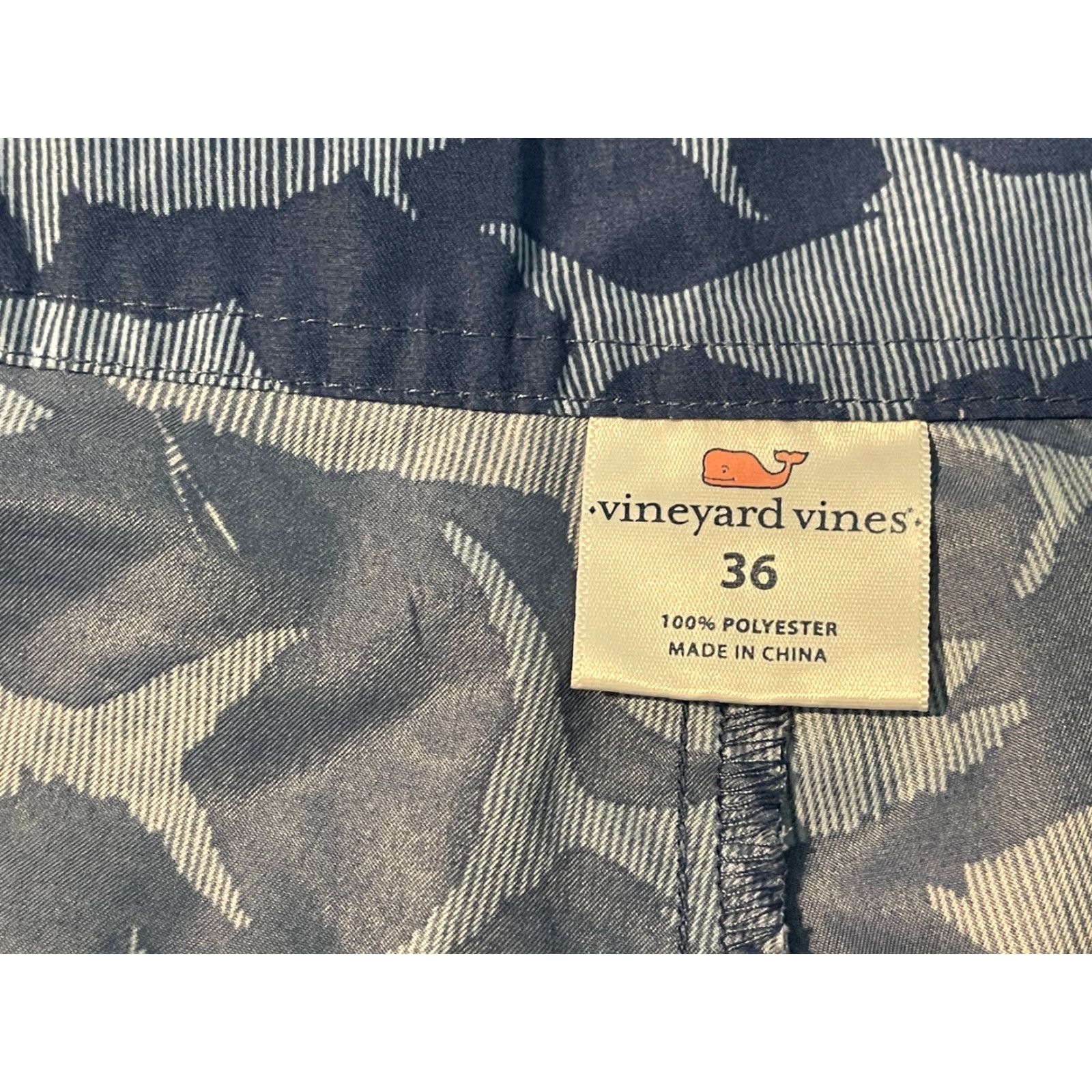 Vineyard Vines Vineyard Vines Swim Trunks Men 36 Board Shorts Blue Fish Tarpon Sketch Chappy Pockets Inseam 9" Size US 36 / EU 52 - 3 Thumbnail