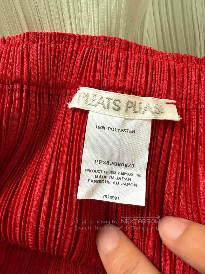 Issey Miyake Issey Miyake size:3 Red Pleated Midi Skirt Size 31" - 3 Thumbnail