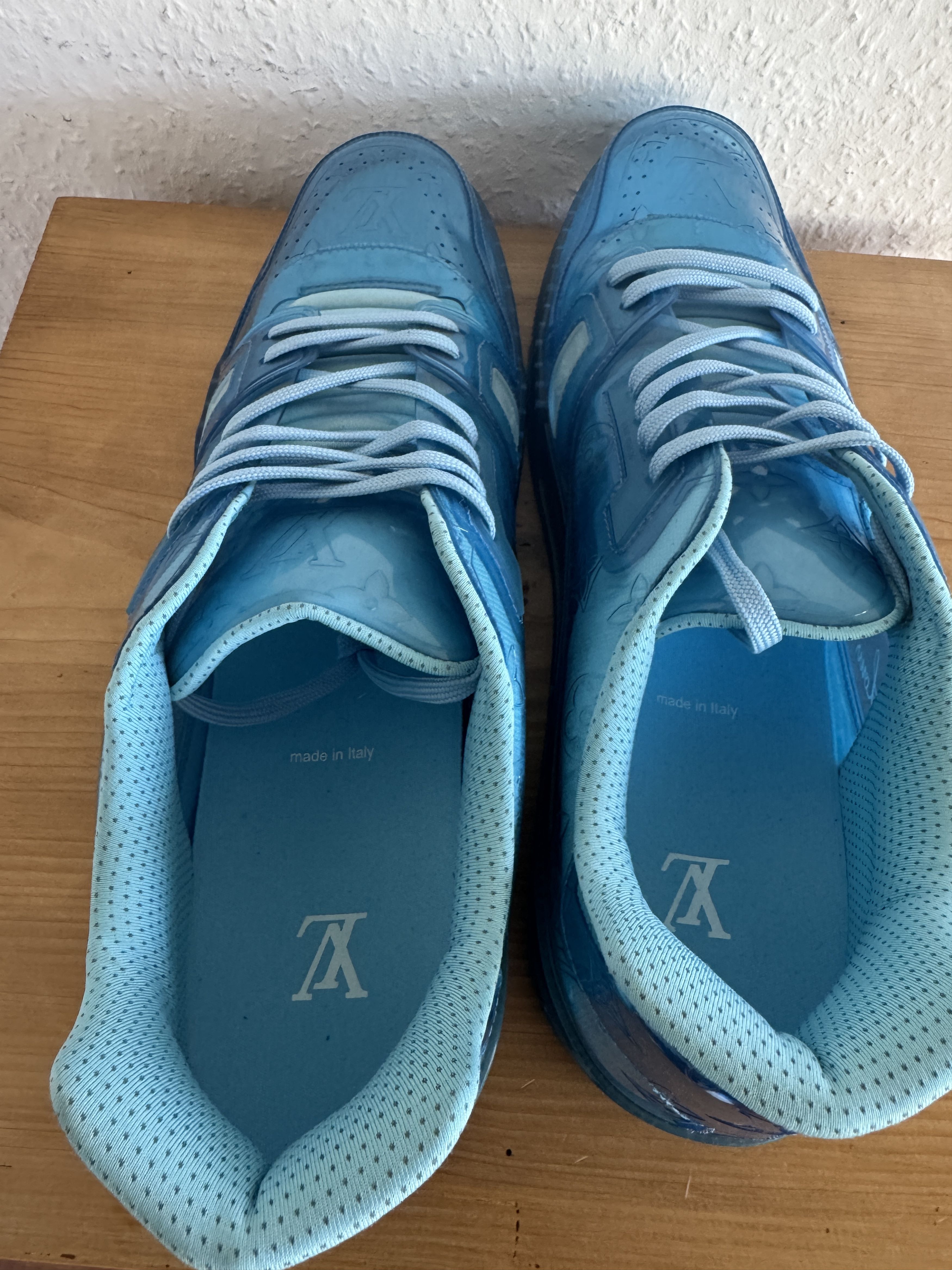 Louis Vuitton Transparent blue LV Trainer Size US 13 / EU 46 - 12 Thumbnail