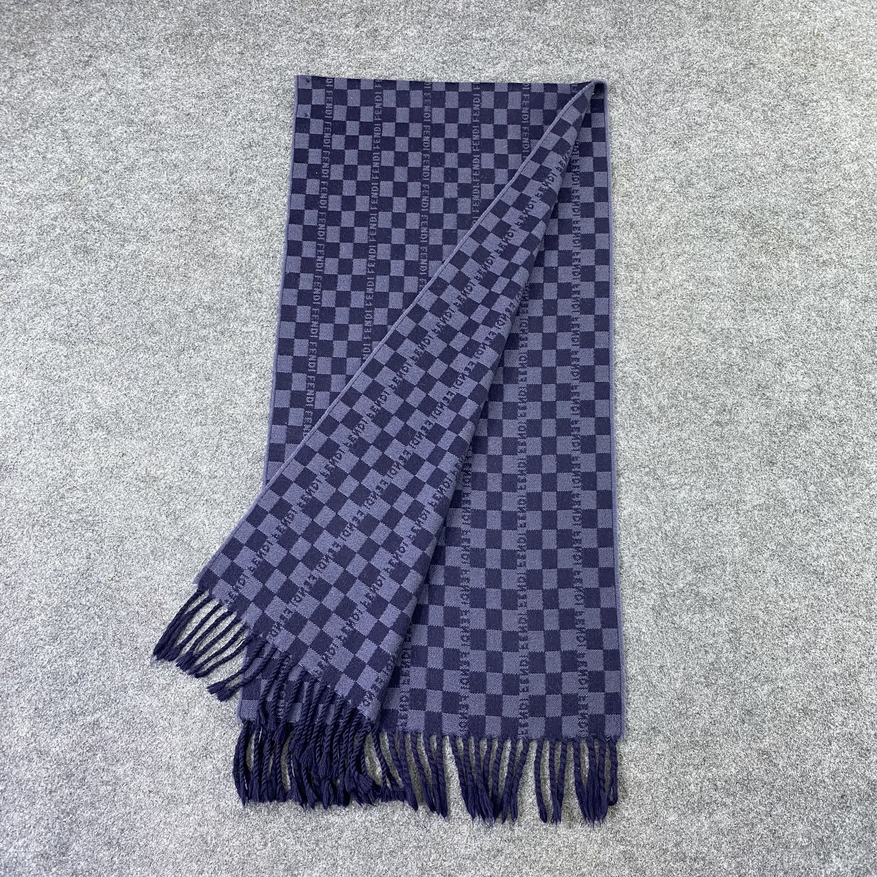 Fendi Fendi Muffler / Scarf / Neckwear - T1341 Size ONE SIZE - 3 Thumbnail