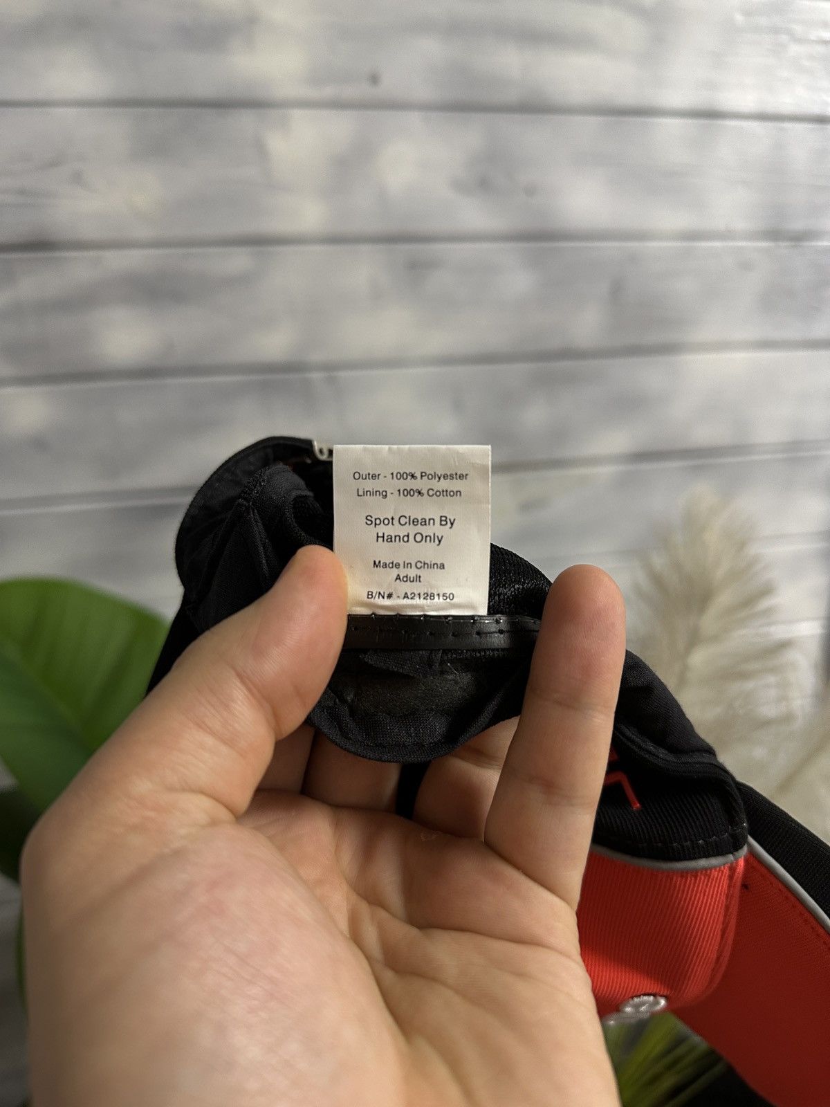Mercedes-Benz Rare Cap Racing McLaren Mercedes Vodafone Jenson Size ONE SIZE - 11 Thumbnail