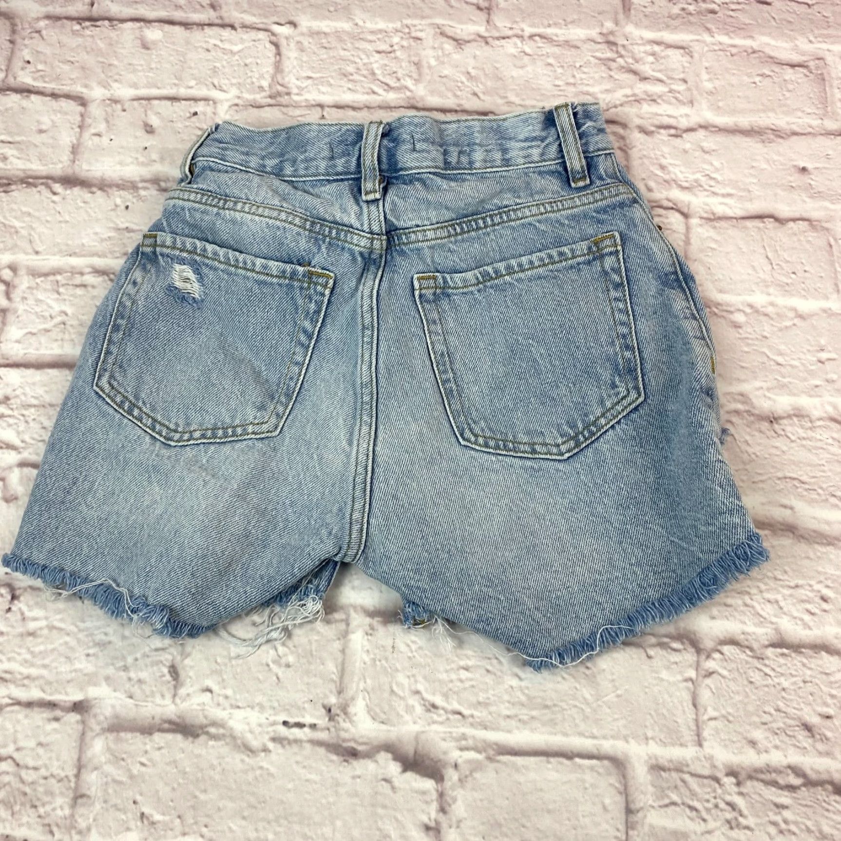 Pacsun Pacsun Teens Shorts 90s Girlfriend Size 24 Distressed Cut-Off Button Fly Size 42" / US 20 - 3 Thumbnail