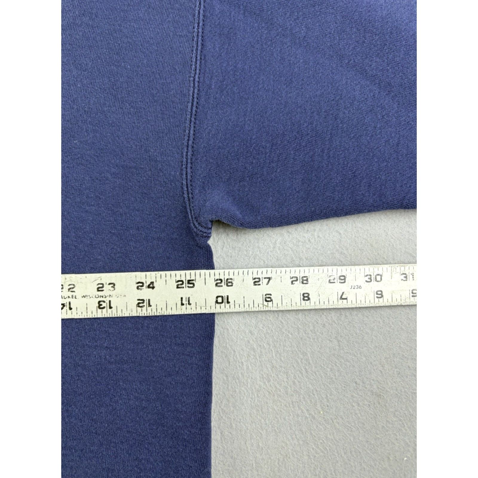 Vintage VINTAGE Woolrich Sweatshirt XL Blue 90s Pullover Men Cotton Fleece Logo Outdoors Camping Canoe Outfitters Days Size US XL / EU 56 / 4 - 6 Thumbnail