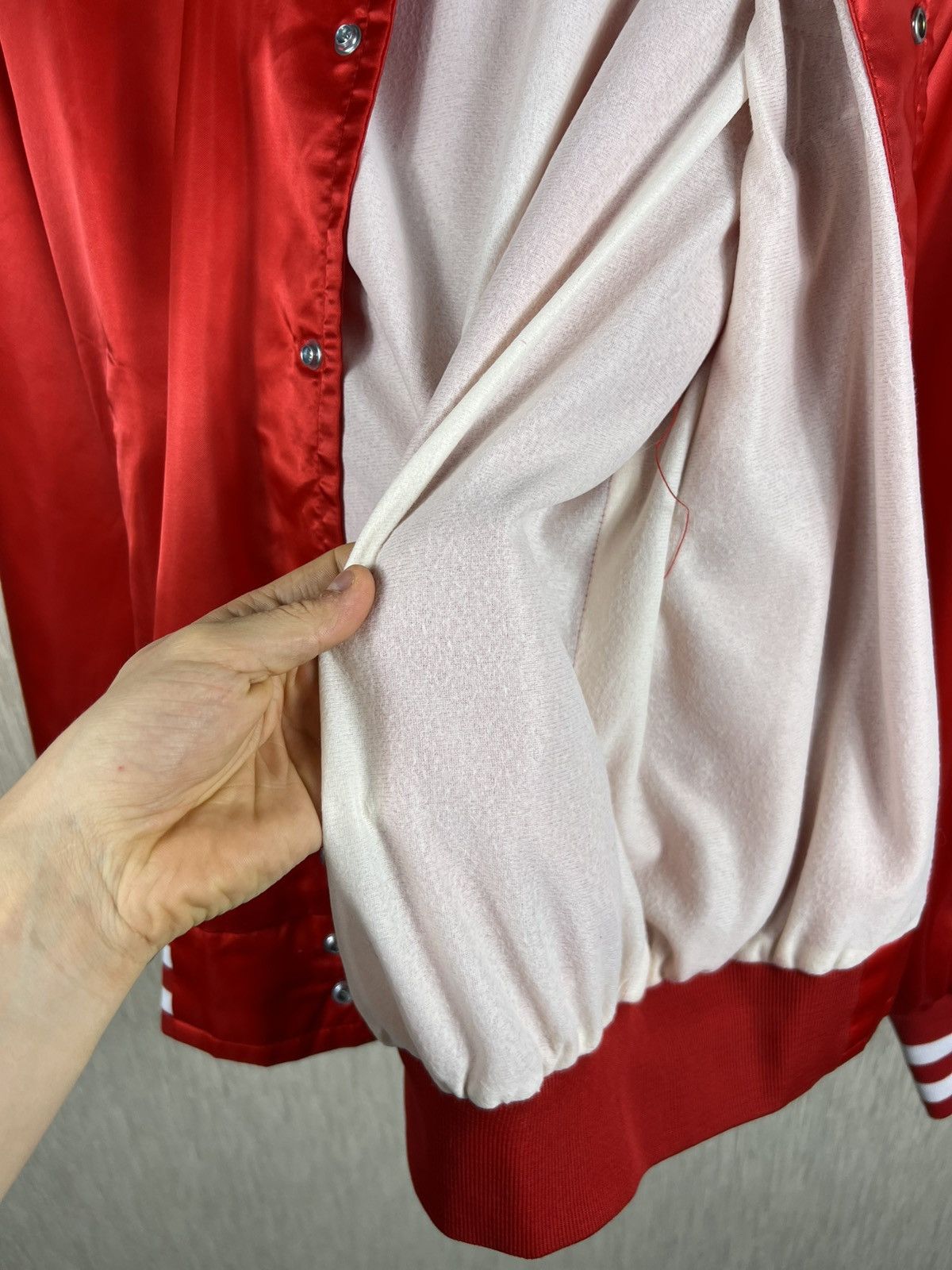 Vintage Vintage Budweiser official product satin beer bomber jacket Size US L / EU 52-54 / 3 - 24 Thumbnail