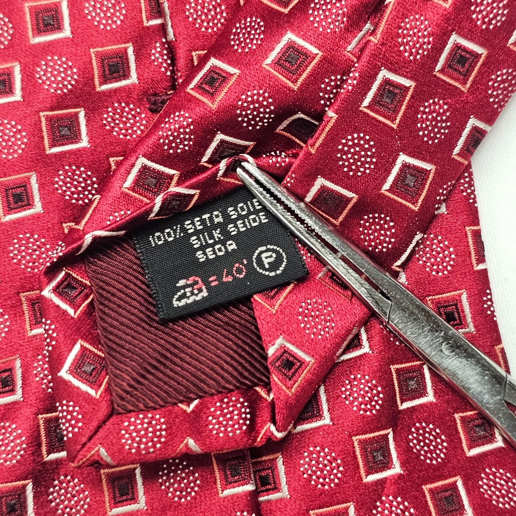 Ermenegildo Zegna ERmenegildo Zegna Necktie Men's 100% Silk Red Geometric Luxury ITALY Classic Length 59 3/4" Width 3 1/2" MENS Tie Bold Sharp Size ONE SIZE - 5 Thumbnail