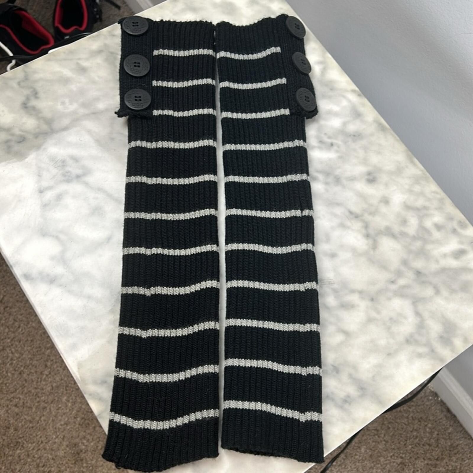 Ugg UGG Black & Gray Striped Knit Button Socks Size ONE SIZE - 2 Thumbnail