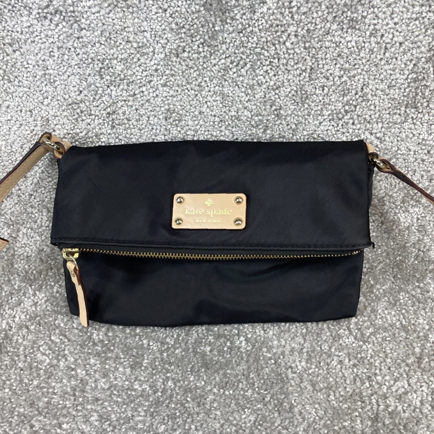 Vintage Kate Spade New York Crossbody Bag Women Small Black Nylon Zipper 2010s Kennedy Park Aleah Size S / US 4 / IT 40 - 2 Thumbnail