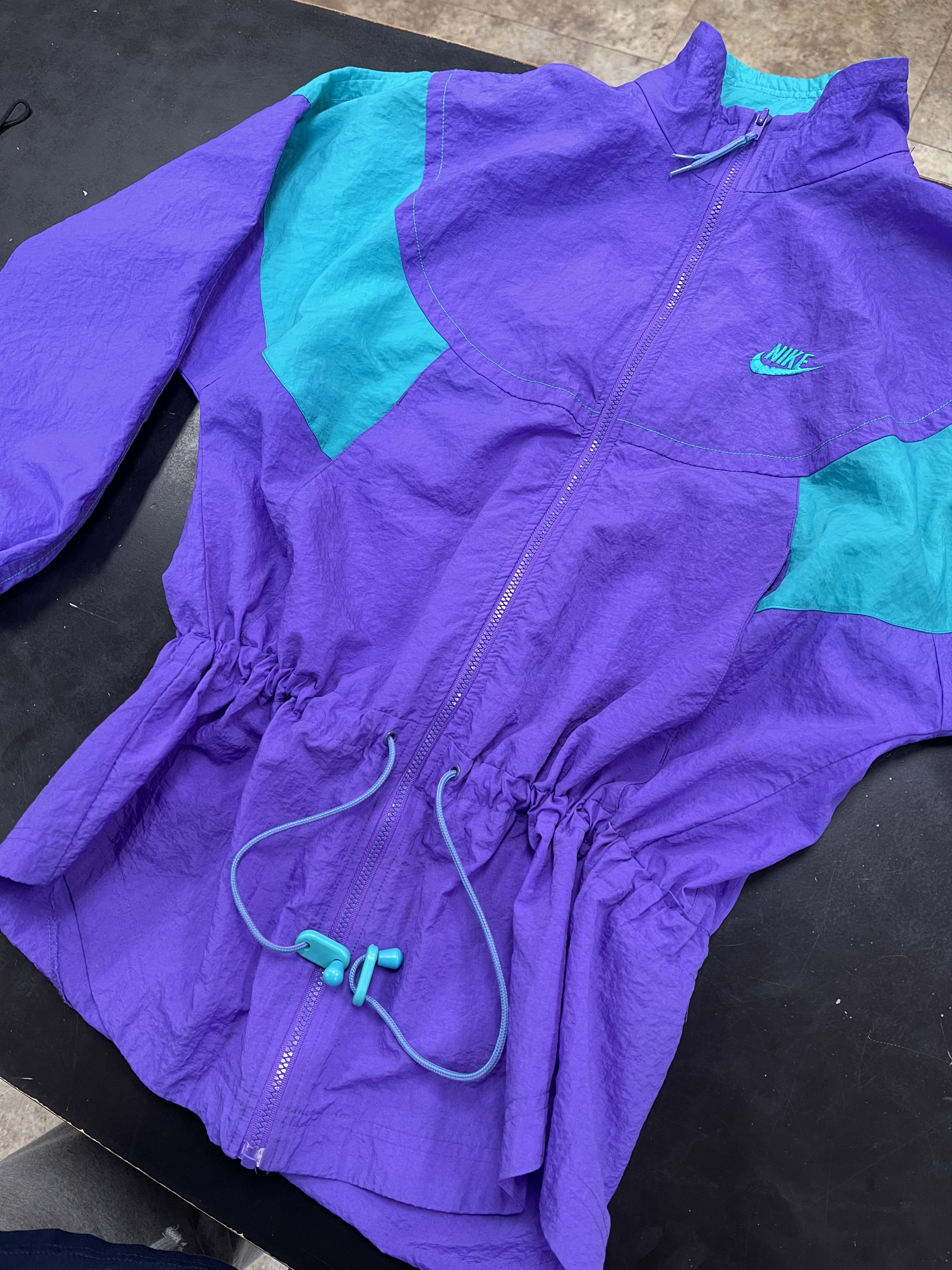 Nike Nike Vintage Women’s Windbreaker Jacket Purple Size M / US 6-8 / IT 42-44 - 5 Thumbnail
