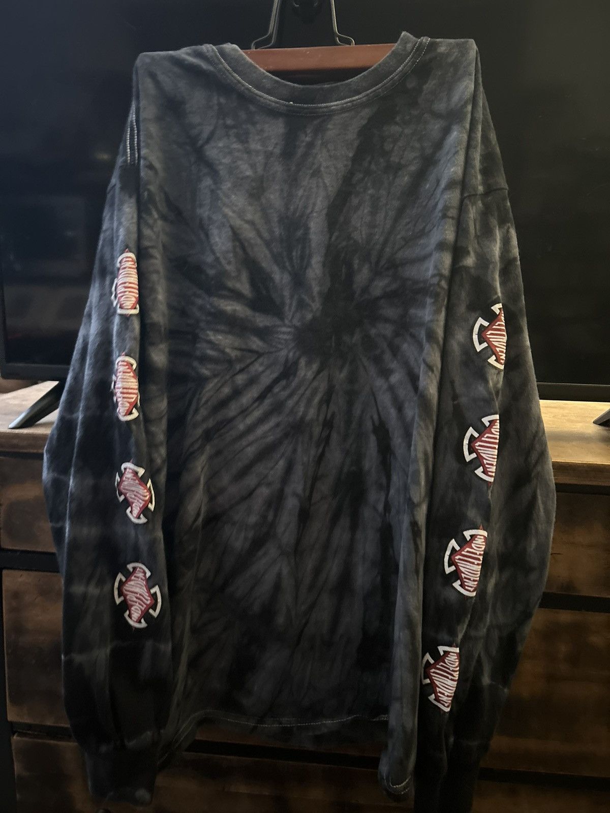 Independent Truck Co. Tie-Dye Independent trucking co. long sleeve shirt Size US M / EU 48-50 / 2 - 1 Thumbnail