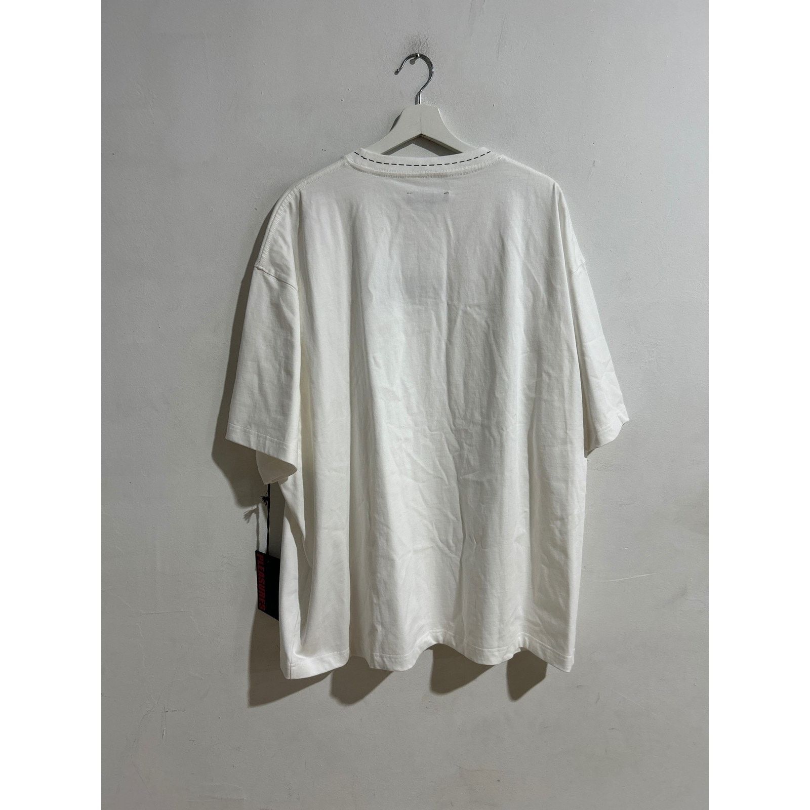 Pleasures PLEASURES WHITE CUT HERE TEE SIZE XXL PREOWNED Size US XXL / EU 58 / 5 - 3 Thumbnail