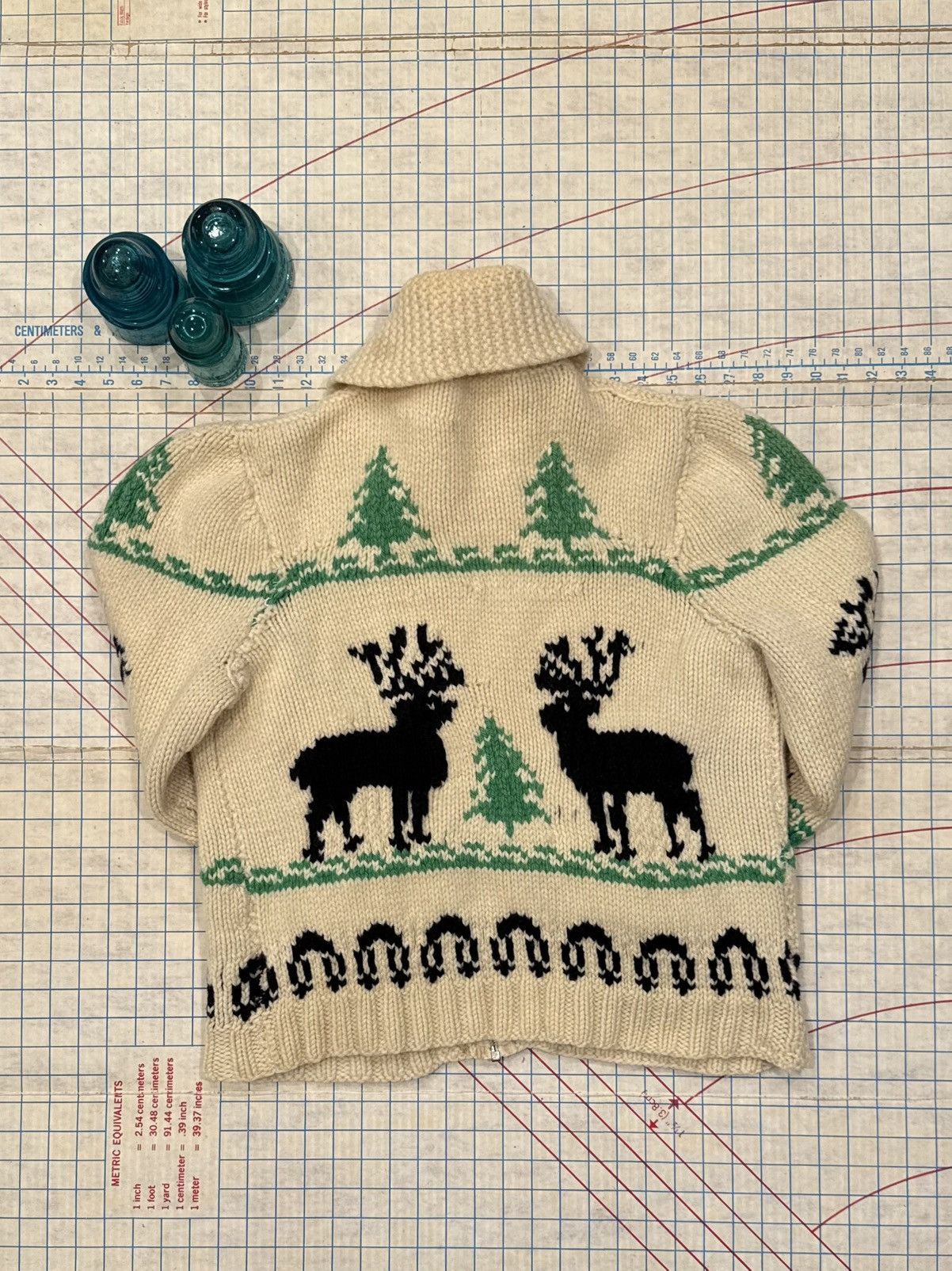 Vintage Vintage Elk Cowichan Knit Sweater Full Zip Fits Mens Medium Size US M / EU 48-50 / 2 - 9 Thumbnail