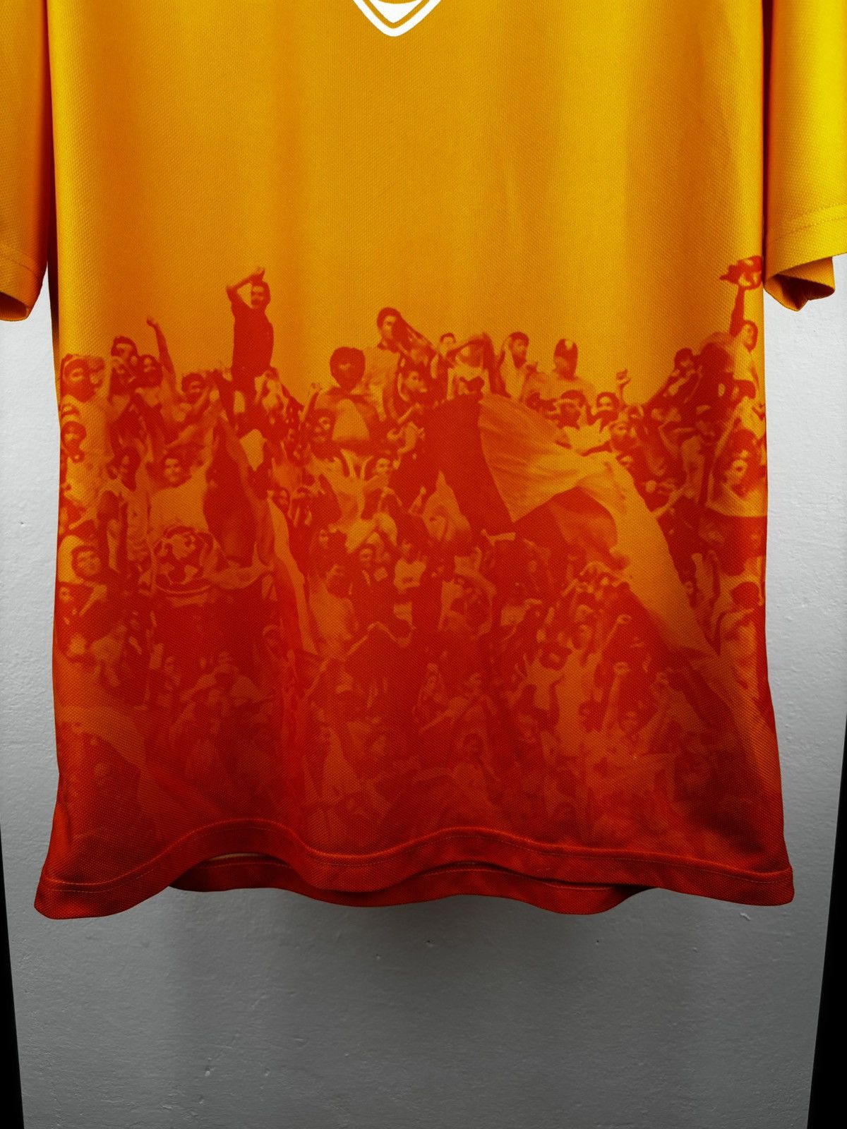 Nike Nike Football vintage t shirt size L Size US L / EU 52-54 / 3 - 2 Thumbnail