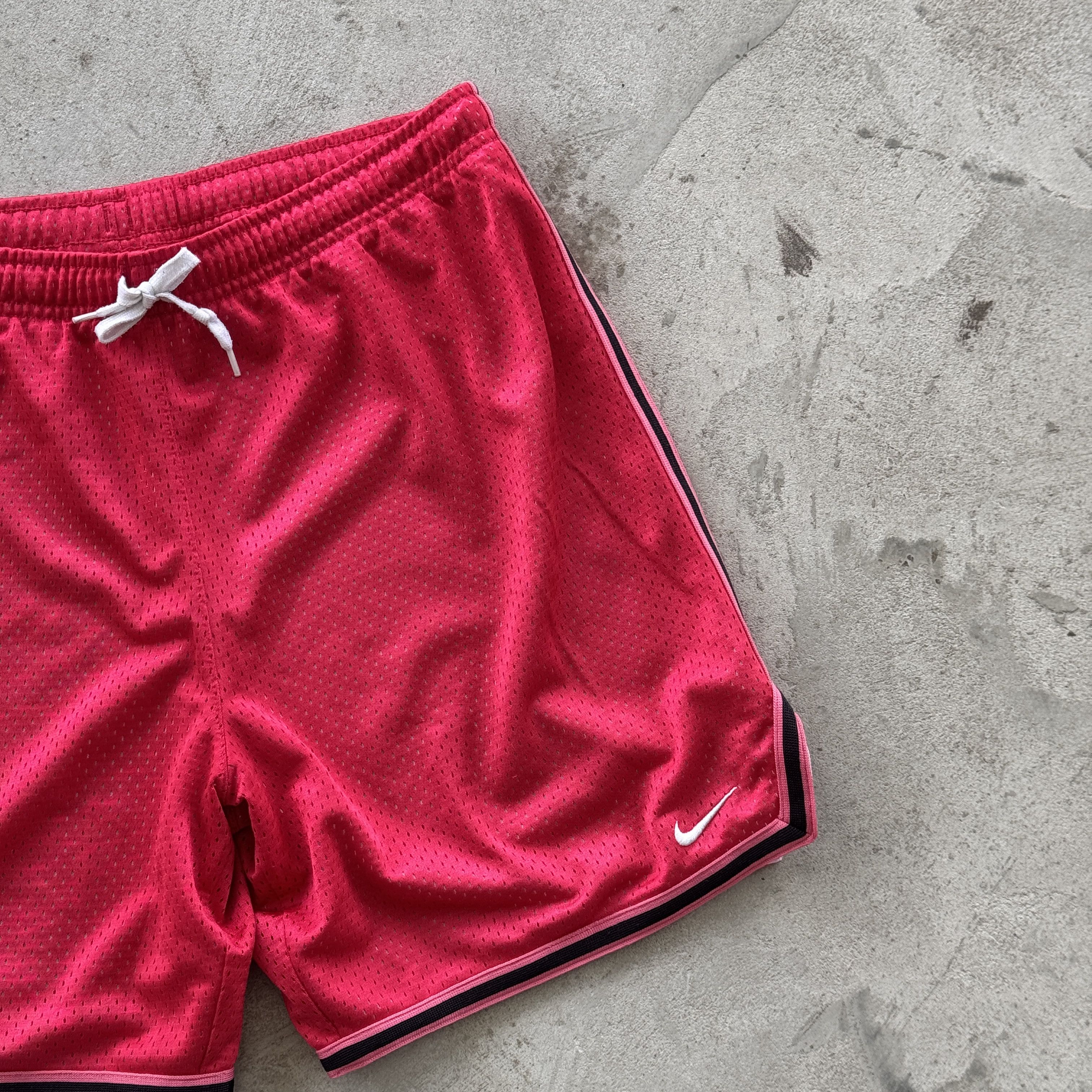 Nike Nike Red Mesh Basketball Shorts Vintage Swoosh Logo XS Size US 30 / EU 46 - 3 Thumbnail