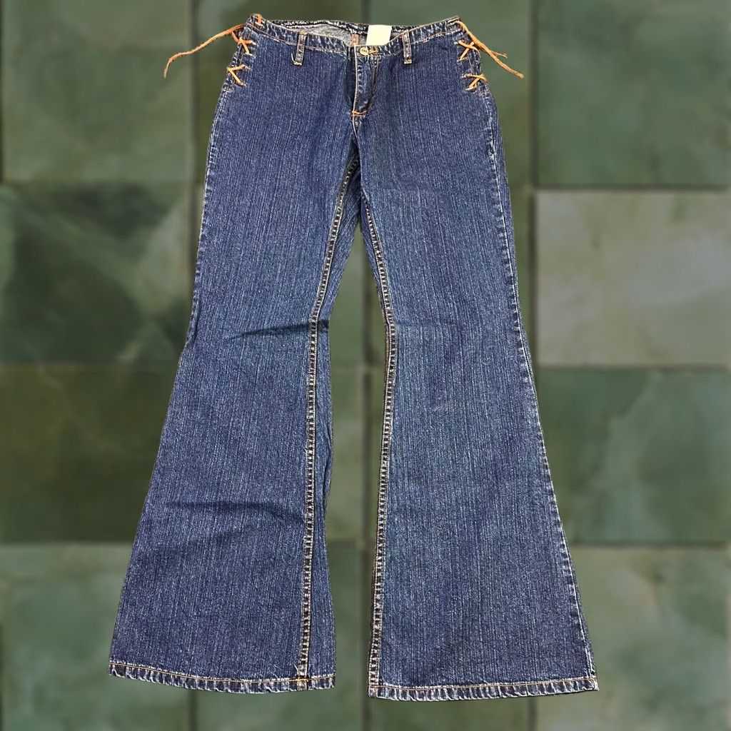 Jordache VINTAGE Jordache Jeans Bootcut Blue Denim Women 7/8 Midrise 32 Inseam 100% Cotton Bell Bottoms Regular Rise Womens Size 7/8 So Cute Size 28" / US 6 / IT 42 - 1 Thumbnail