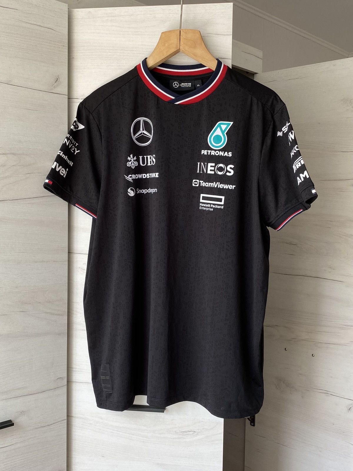 Mercedes-Benz 2024 Mercedes AMG Petronas F1 Men's Team Black T-shirt Size US XL / EU 56 / 4 - 1 Thumbnail