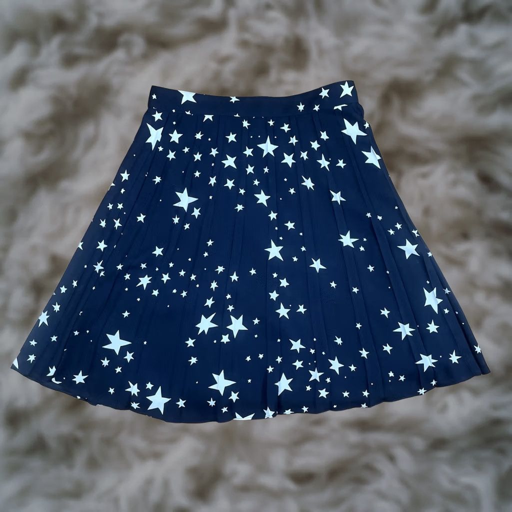 Vintage J Crew Skirt Womens 2 Navy Pull-on Zipper Pocket Above Knee Length Polyester NWT Blue Star Pattern All Seasons Pockets Womens Skirt 2 Navy Size 26" / US 2 / IT 38 - 1 Thumbnail