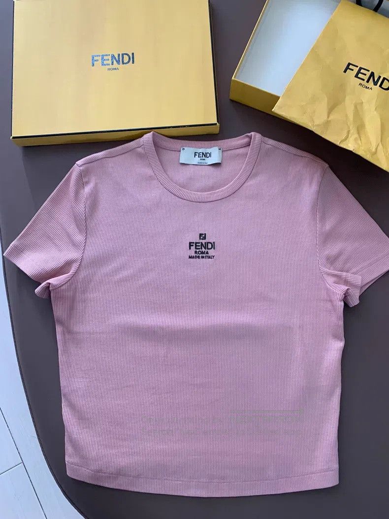Fendi Fendi Pink Ribbed Short Sleeve Size S / US 4 / IT 40 - 2 Thumbnail