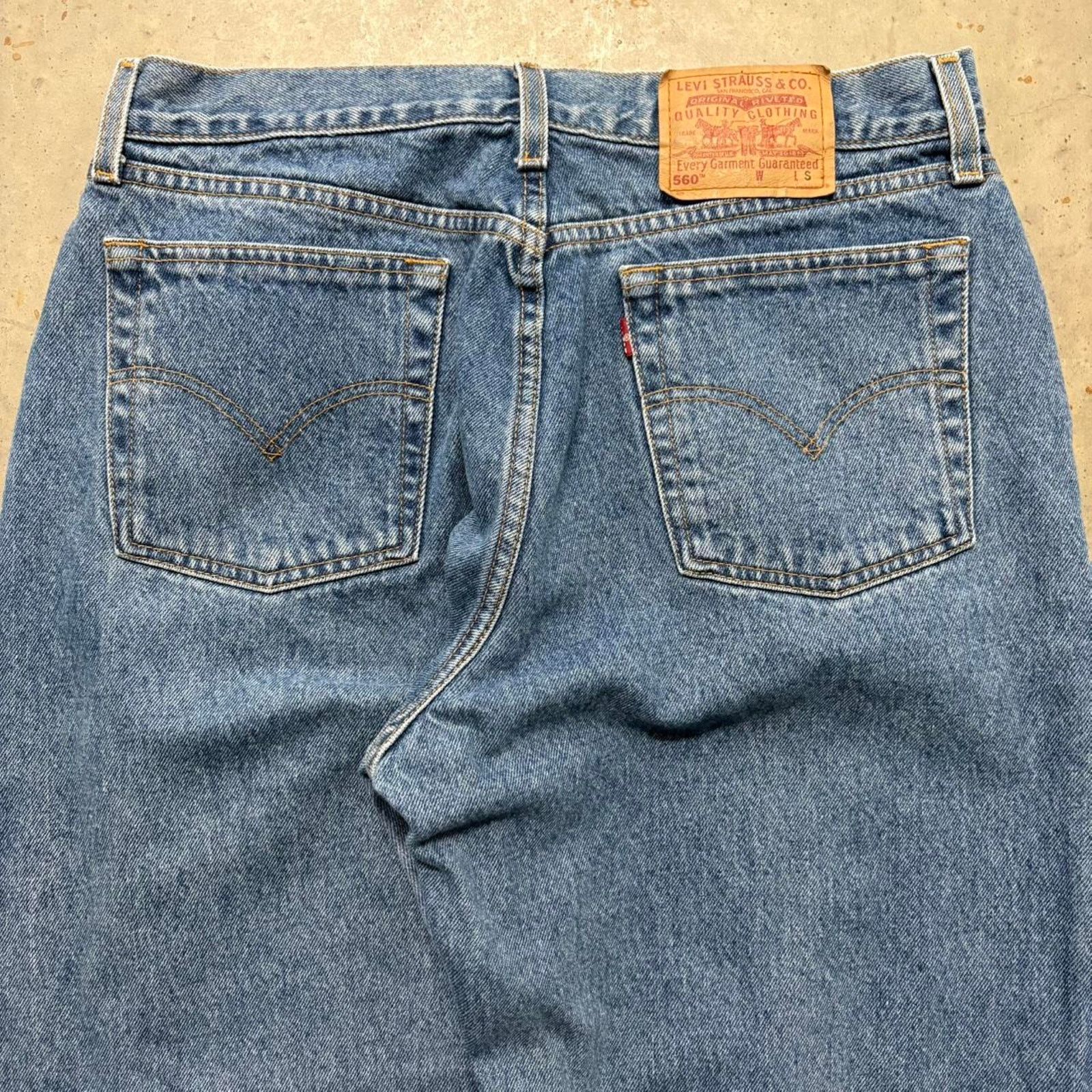 Japanese Brand × Levi's × Vintage Crazy Vintage 90s Levi's 560 Loose Straight Leg Denim Jeans Size US 32 / EU 48 - 5 Thumbnail