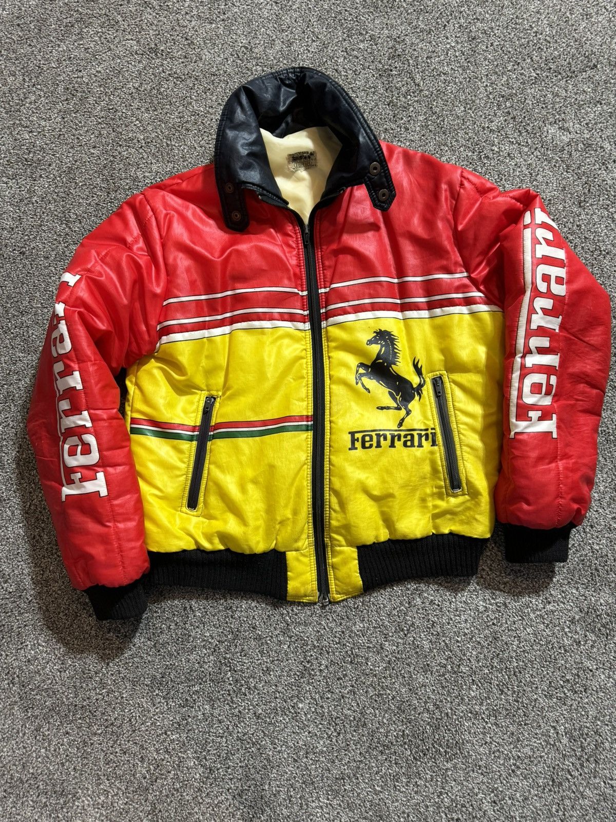 Vintage 🤯 FERRARI ISSUED RARE ⛽️ Size US L / EU 52-54 / 3 - 2 Thumbnail