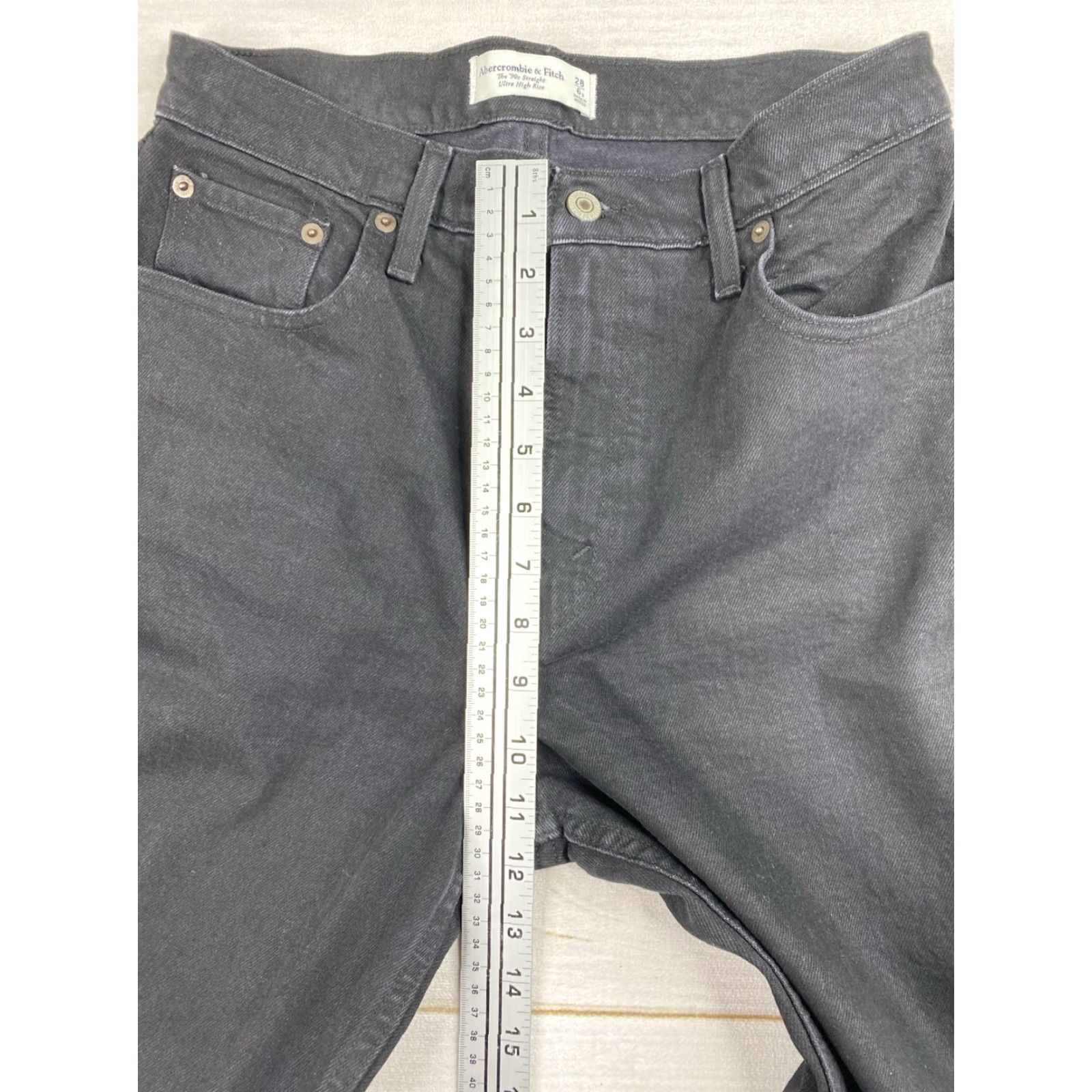 Abercrombie & Fitch Abercrombie & Fitch Jeans Womens Sz 28 6 Black The 90s Straight Ultra High Rise Shirt Womens Jeans 90s Black Abercrombie & Fitch Mens? Size 28" / US 6 / IT 42 - 3 Thumbnail