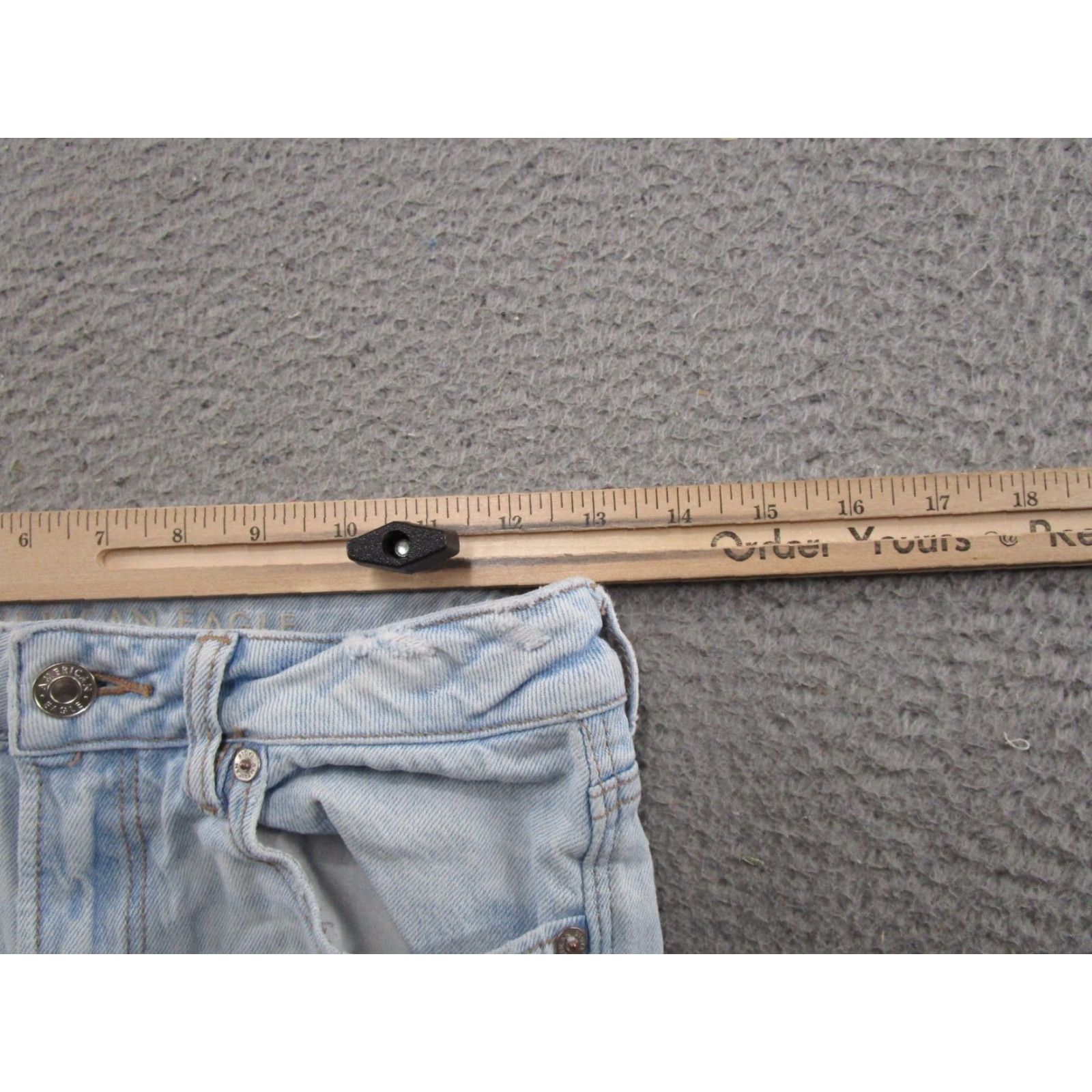 American Eagle Outfitters VINTAGE American Eagle Strigid Distressed Thrashed Denim Mom Jeans Women's Size 2 Size 26" / US 2 / IT 38 - 6 Thumbnail