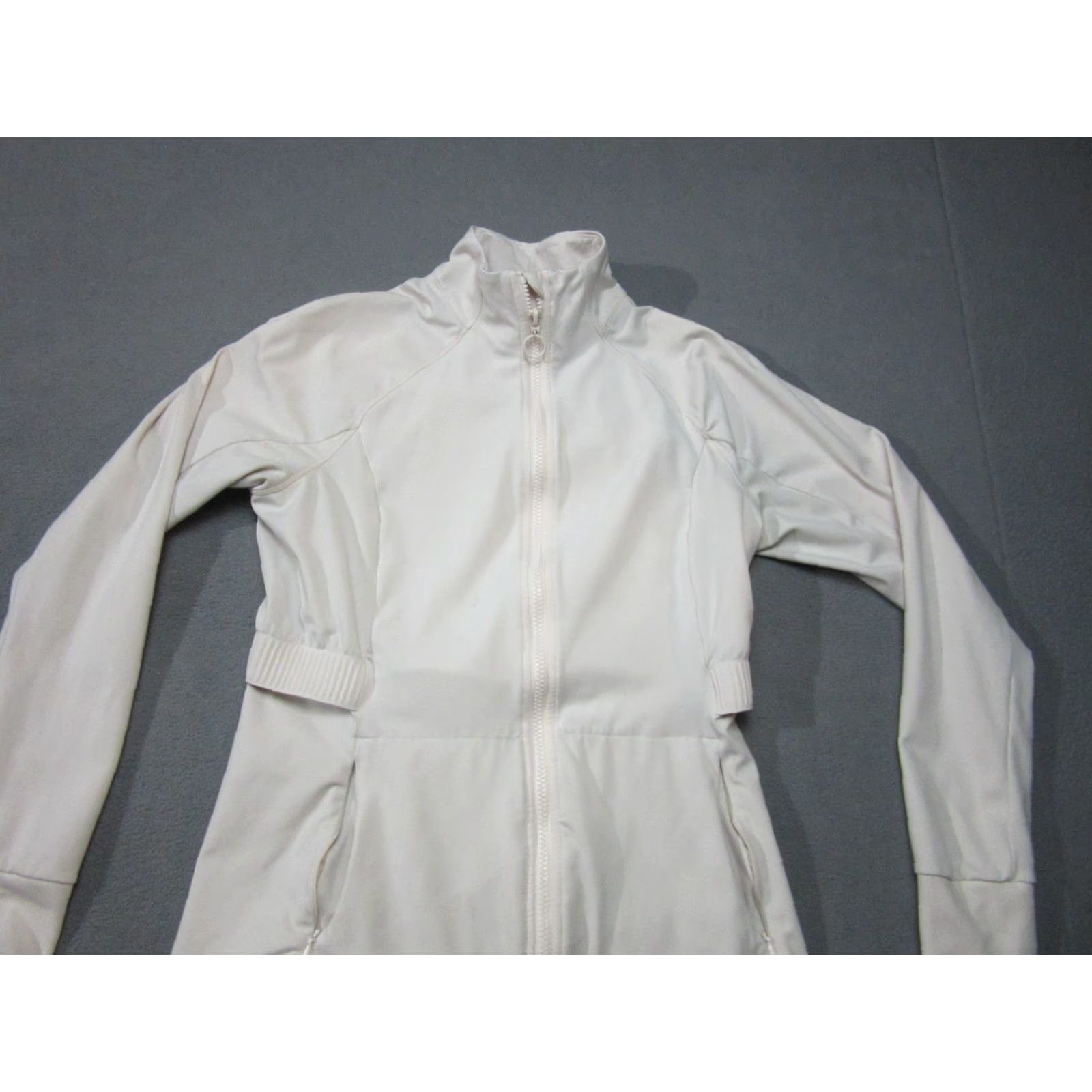 Fabletics Fabletics Womens Jacket Small White Logo Training Thumbholes Full Zip Size S / US 4 / IT 40 - 2 Thumbnail