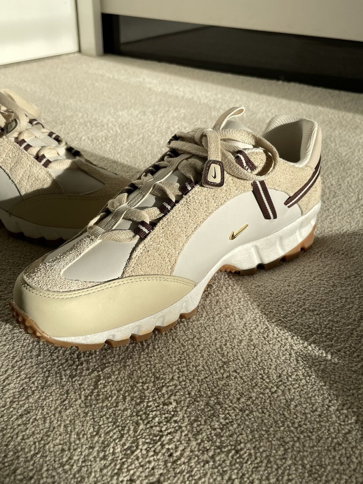 Jacquemus × Nike NEW Nike Air Humara LX x Jacquemus US 10 / EU 43 Size US 10 / EU 43 - 5 Thumbnail