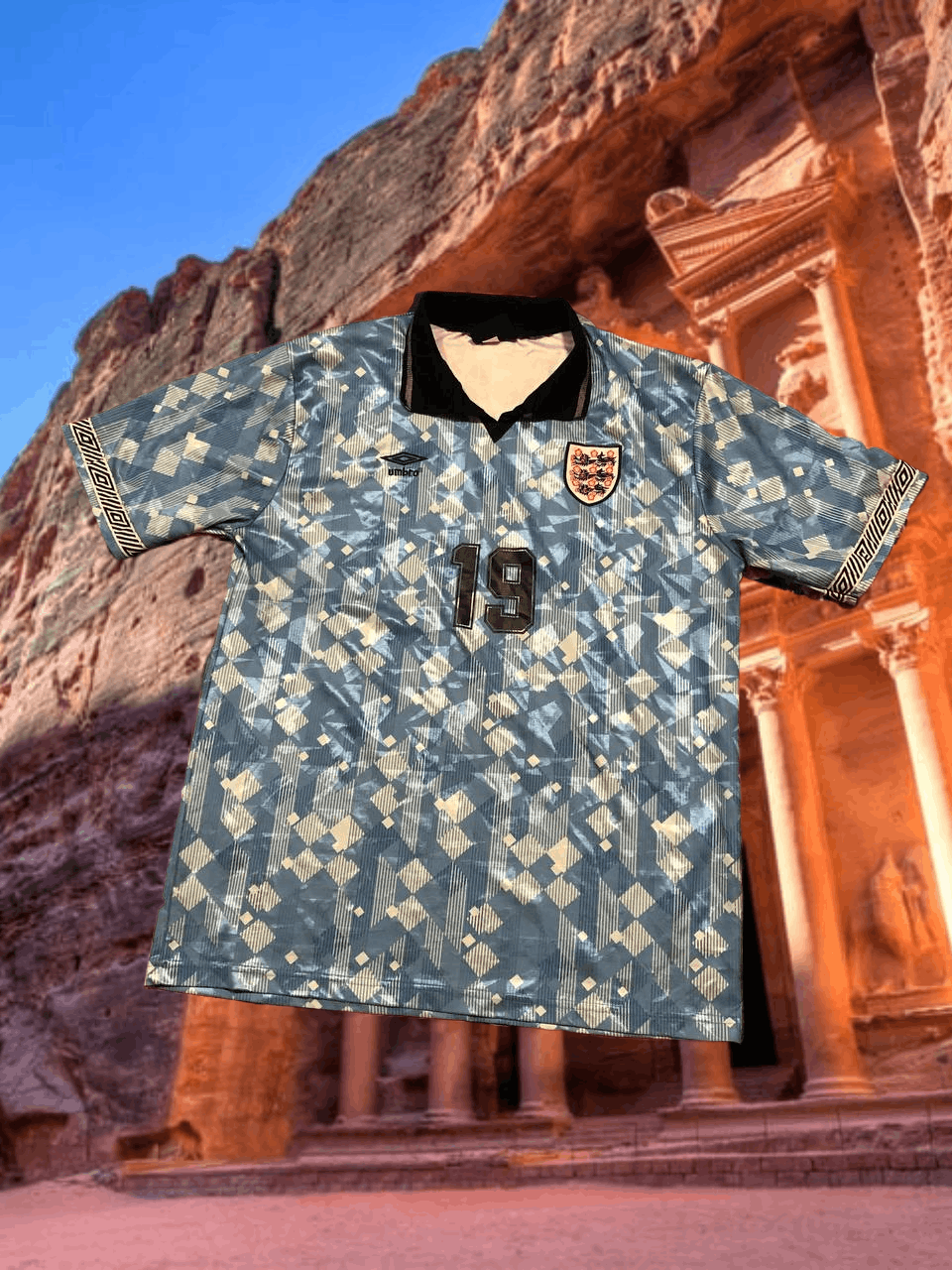 Umbro Vintage Jerseys Umbro England T-shirt Y2K polo blue Size US XL / EU 56 / 4 - 1 Thumbnail