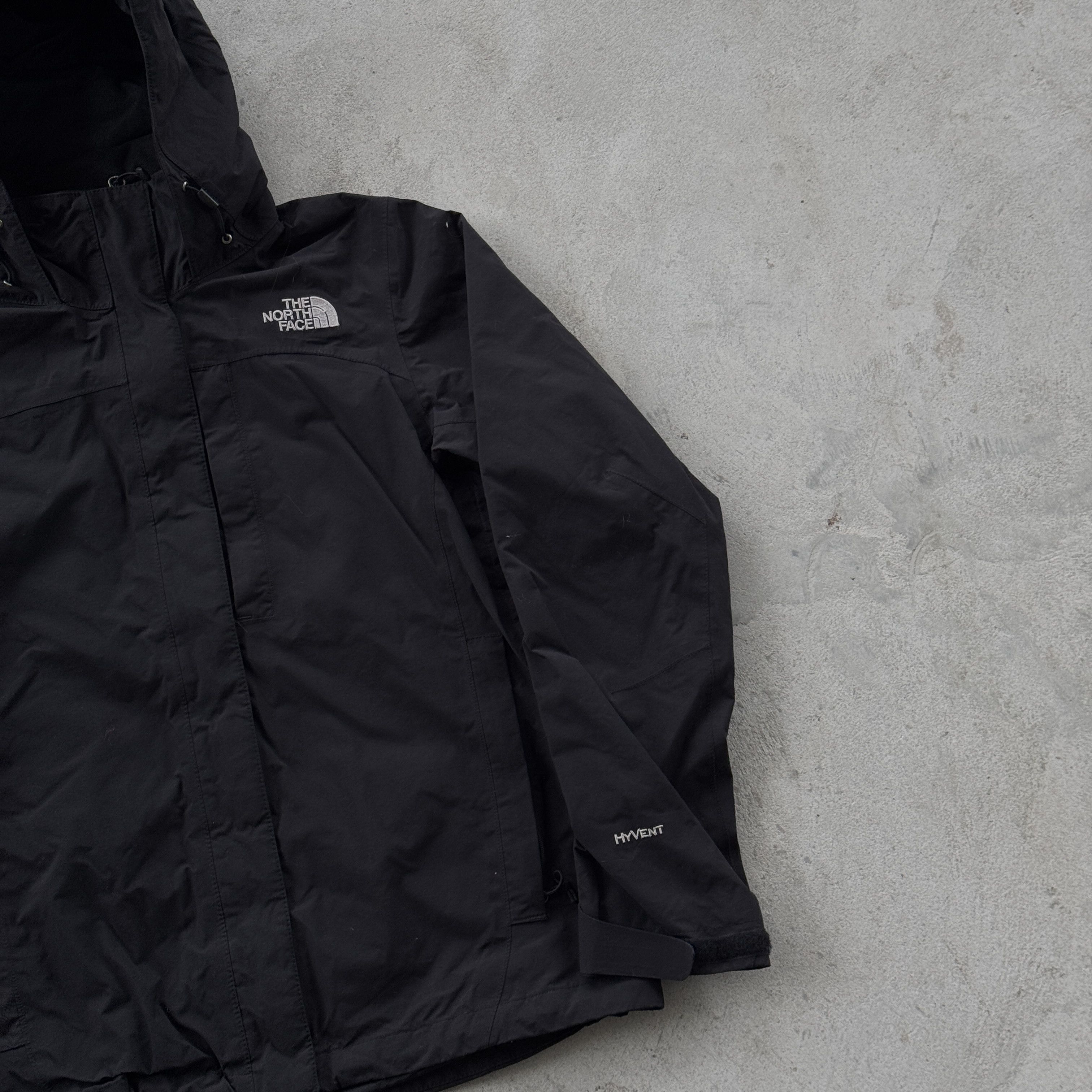 The North Face The North Face HyVent Shell Jacket Hooded Windbreaker Size M / US 6-8 / IT 42-44 - 3 Thumbnail